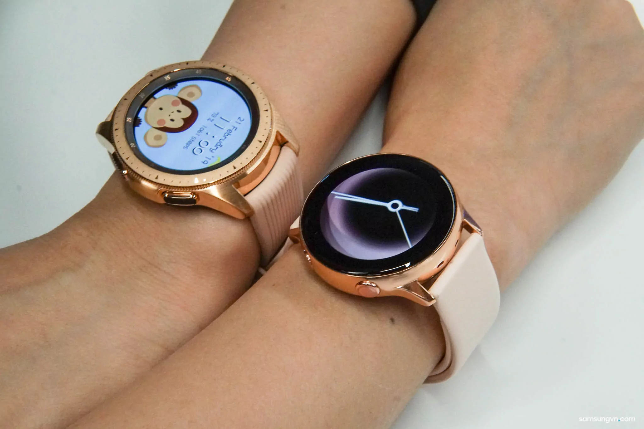 Samsung Galaxy Watch 4 Розовый