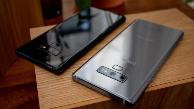 Note9-Cloud-Silver-11.jpg