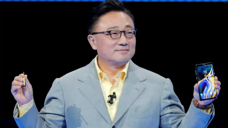 dj_koh_foldable_reuters_main_1536058838420.jpg