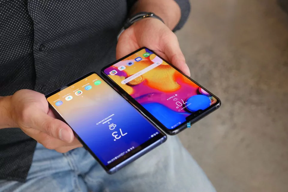 so-sanh-lg-v4-thinq-vs-samsung-galaxy-note-9-fptshop-09.jpg