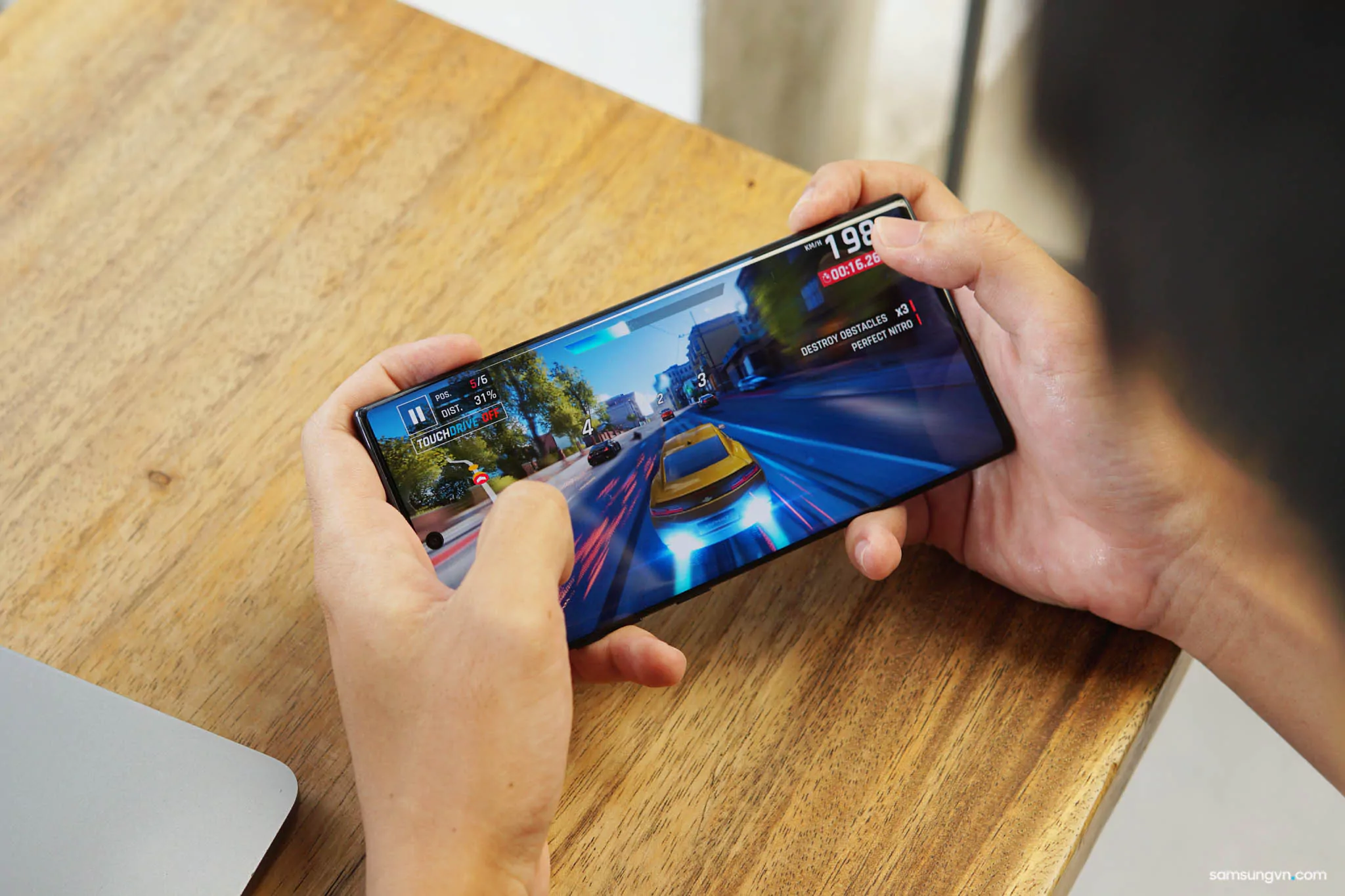 Note10_Testimonials_5.jpg