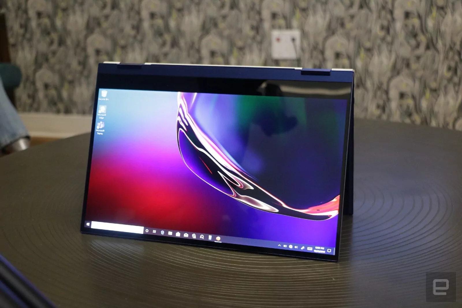 galaxy-book-flex-1-3.jpg