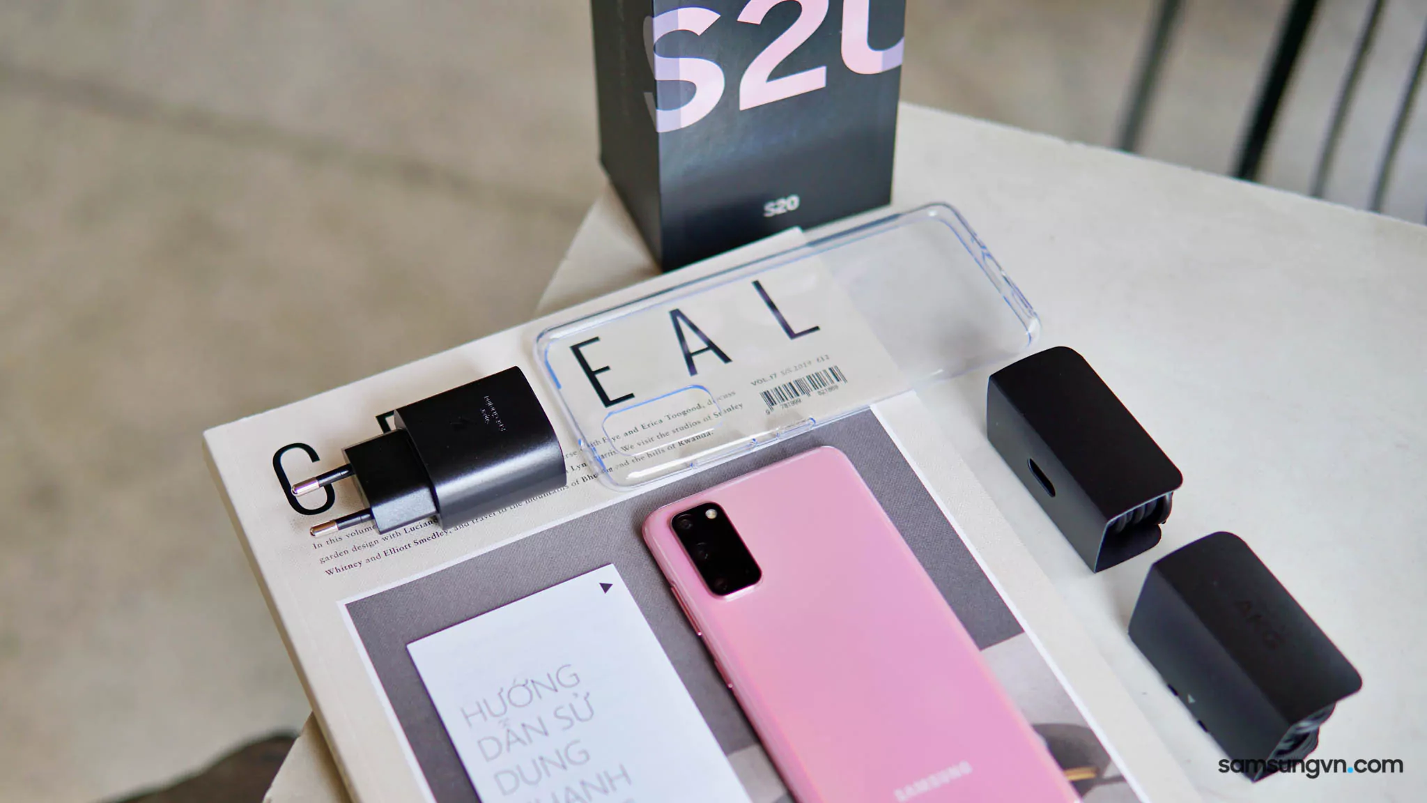 S20_Pink_Unbox_3.jpg