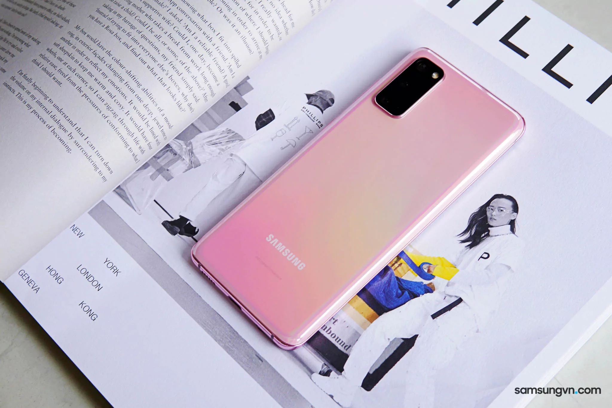 S20_Pink_Unbox_6.jpg