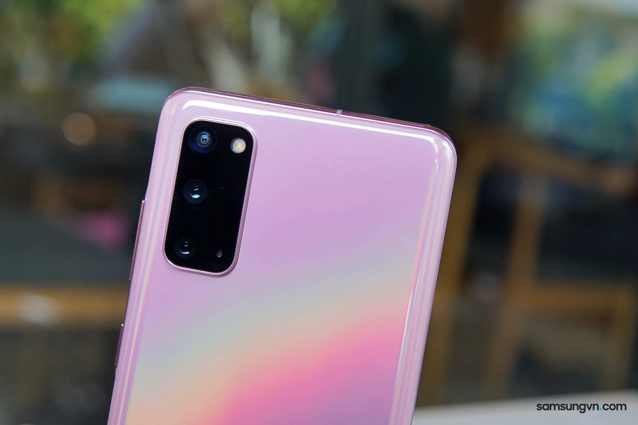 S20_Pink_Unbox_8.jpg