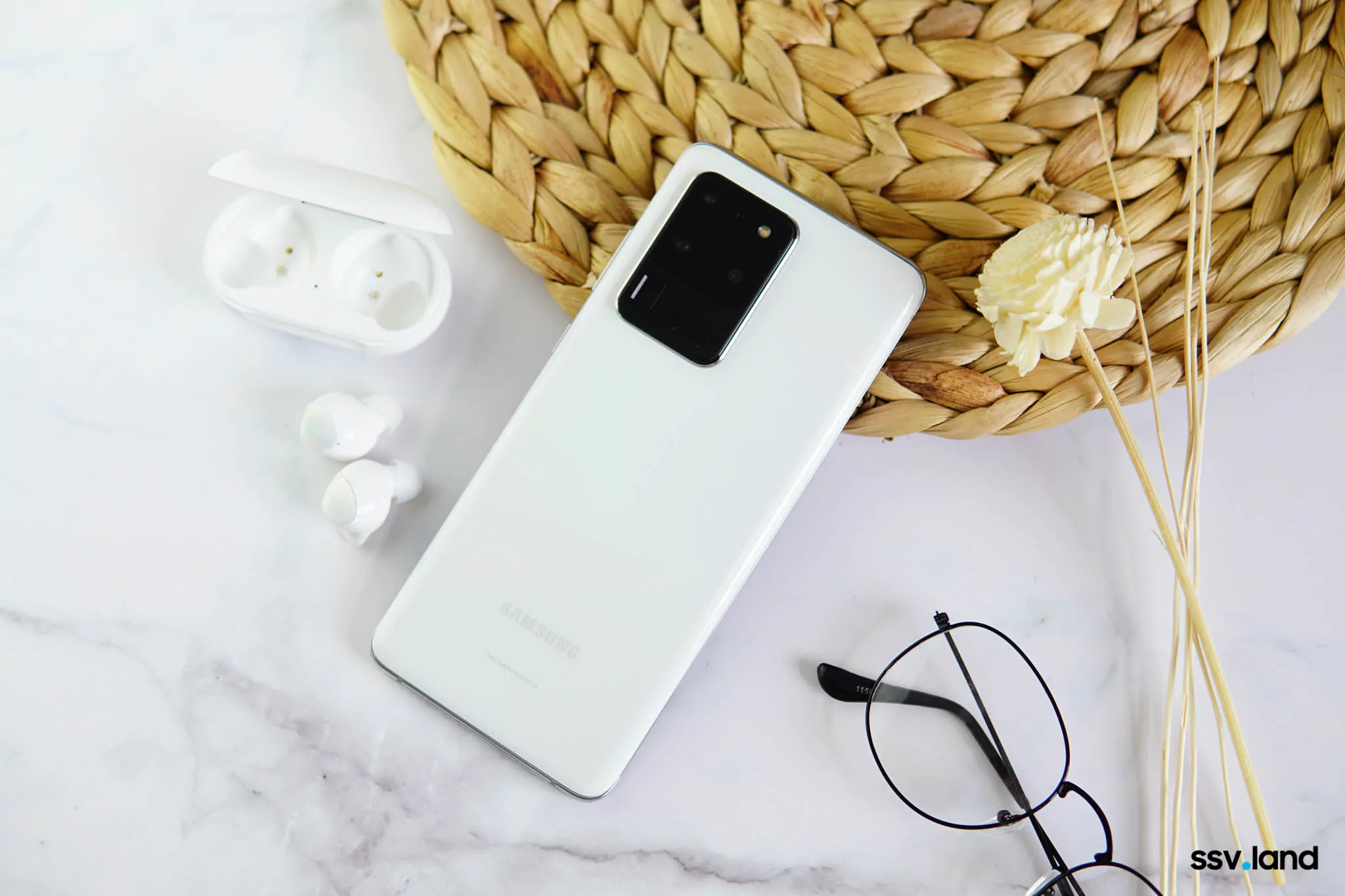 GalaxyS20Ultra_White_8.jpg