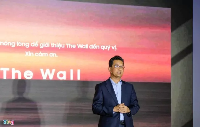 TheWall-3.jpg
