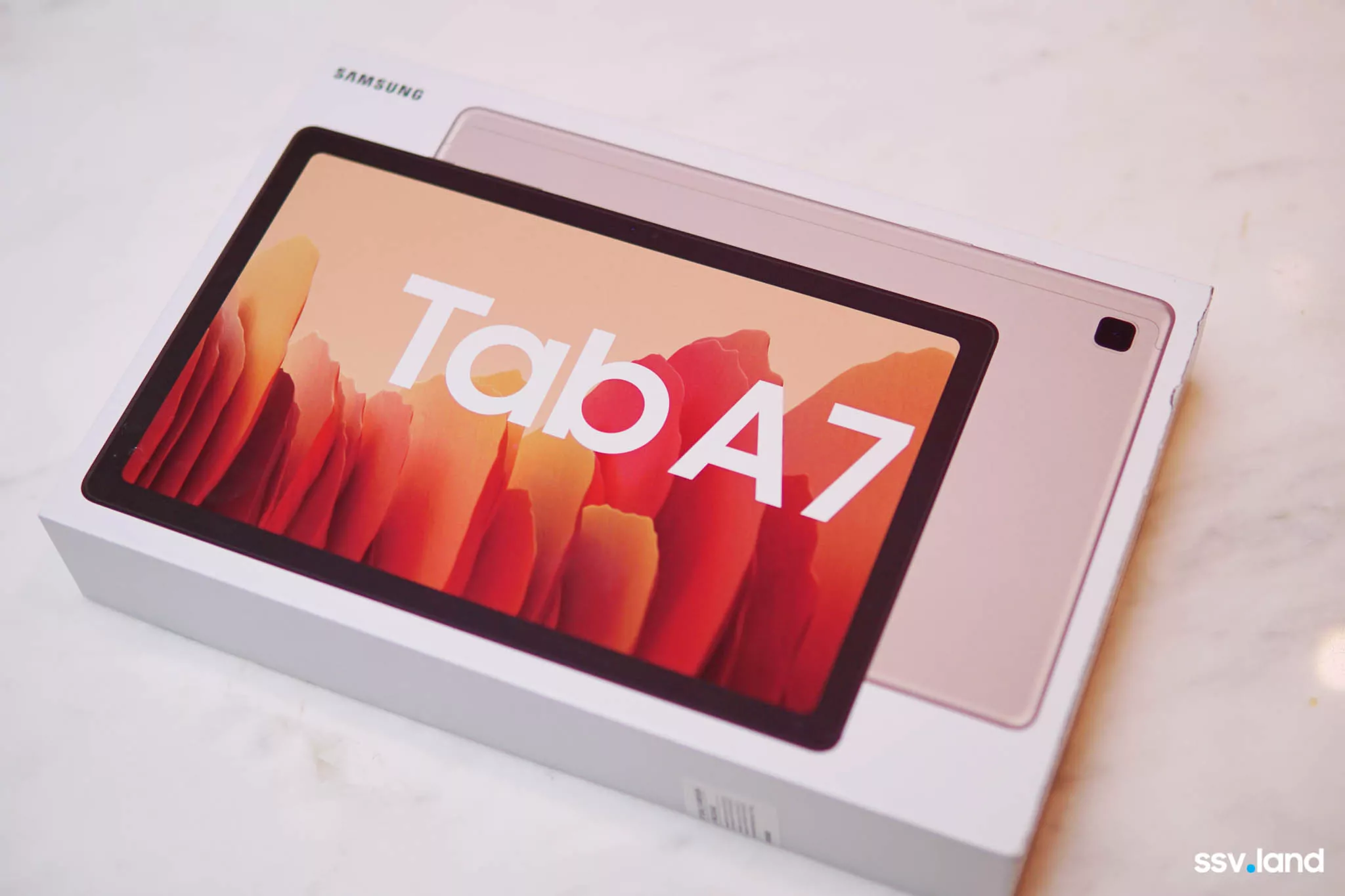 Galaxy_TabA7_1.jpg