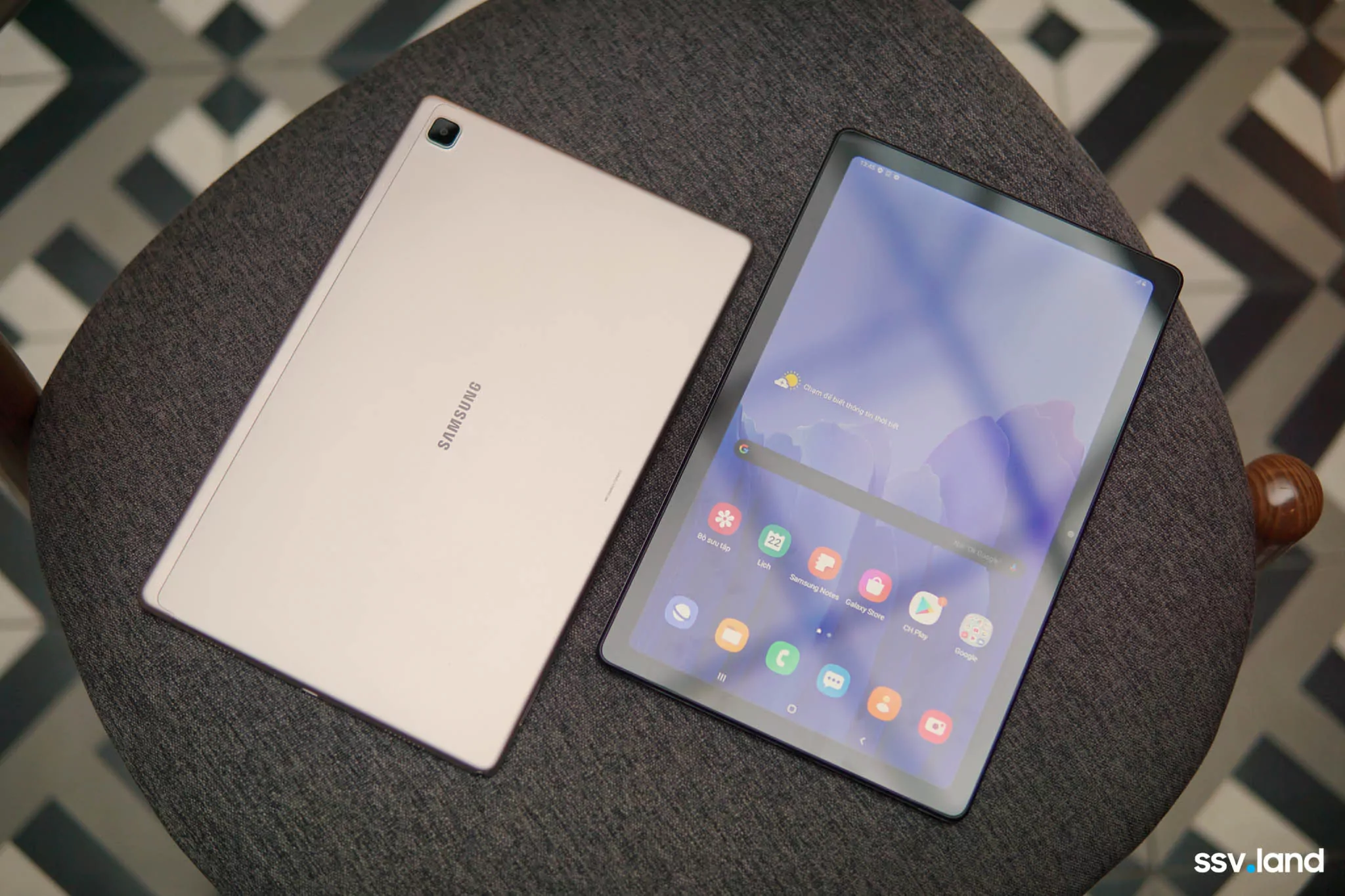 Galaxy_TabA7_4.jpg