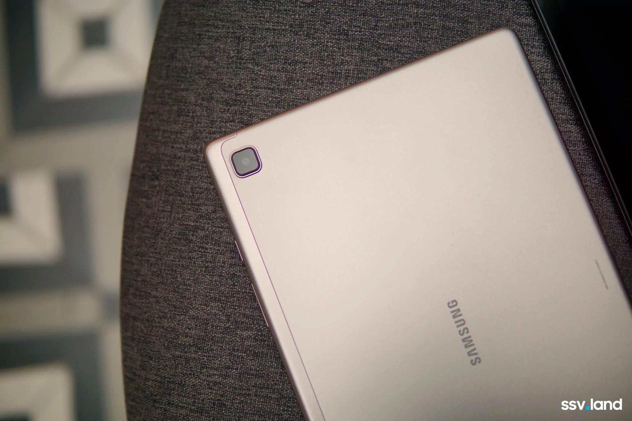 Galaxy_TabA7_5.jpg