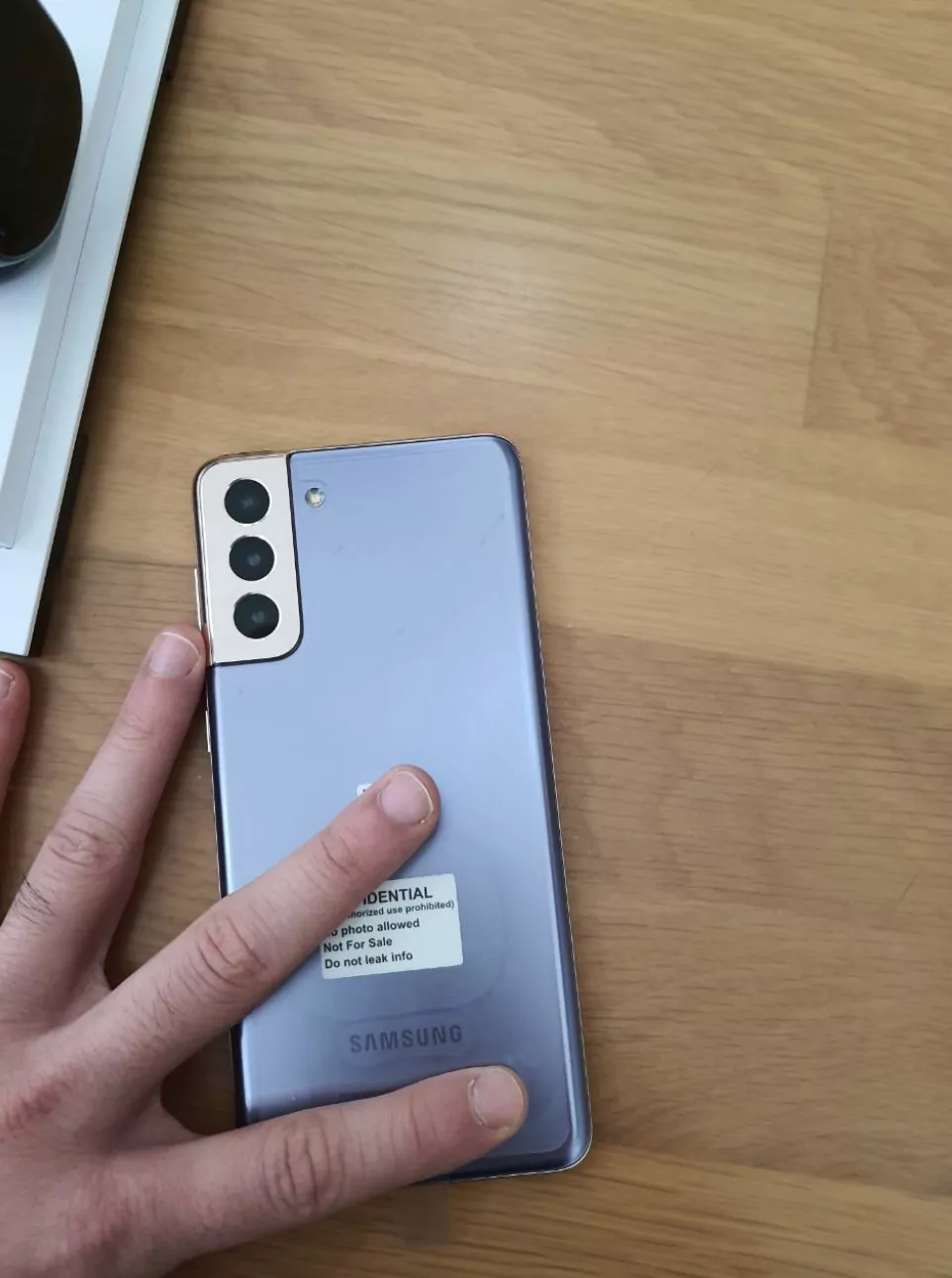 GalaxyS21Plus-Violet-leak-3.jpeg