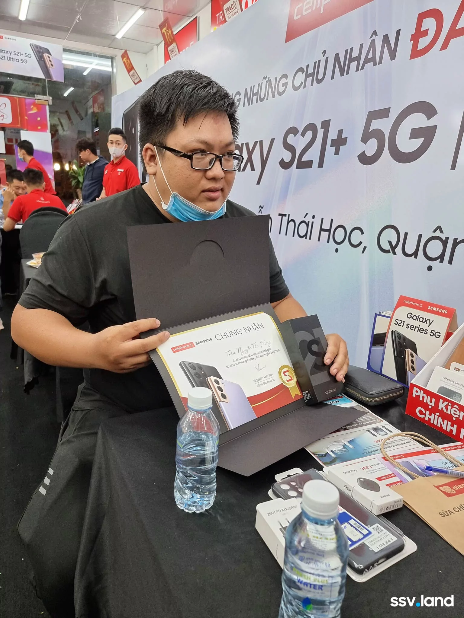 CellphoneS-mo-ban-Galaxy-S21-series-dau-tien-tai-VN-ssv.land-14.jpg