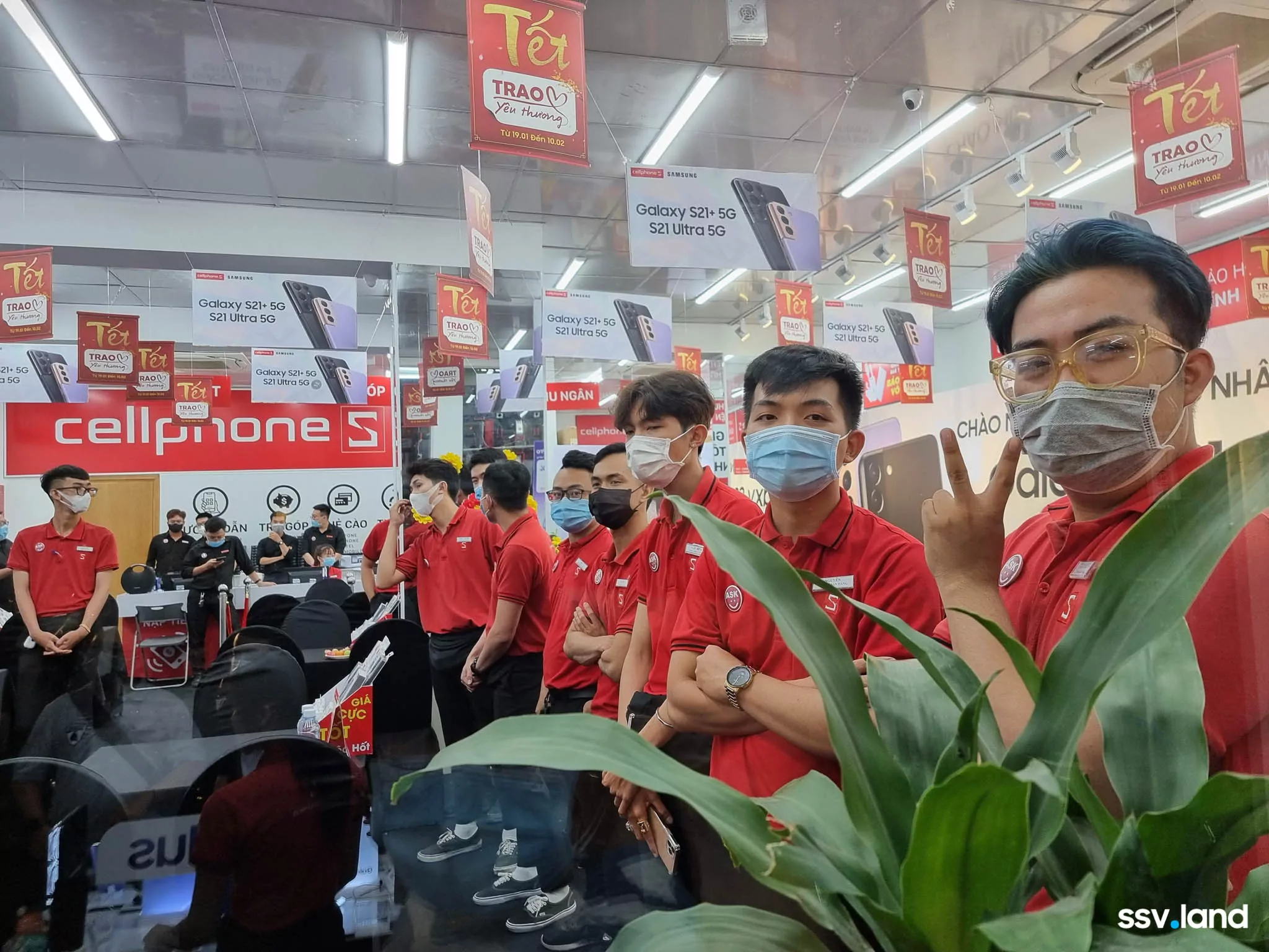 CellphoneS-mo-ban-Galaxy-S21-series-dau-tien-tai-VN-ssv.land-4.jpg