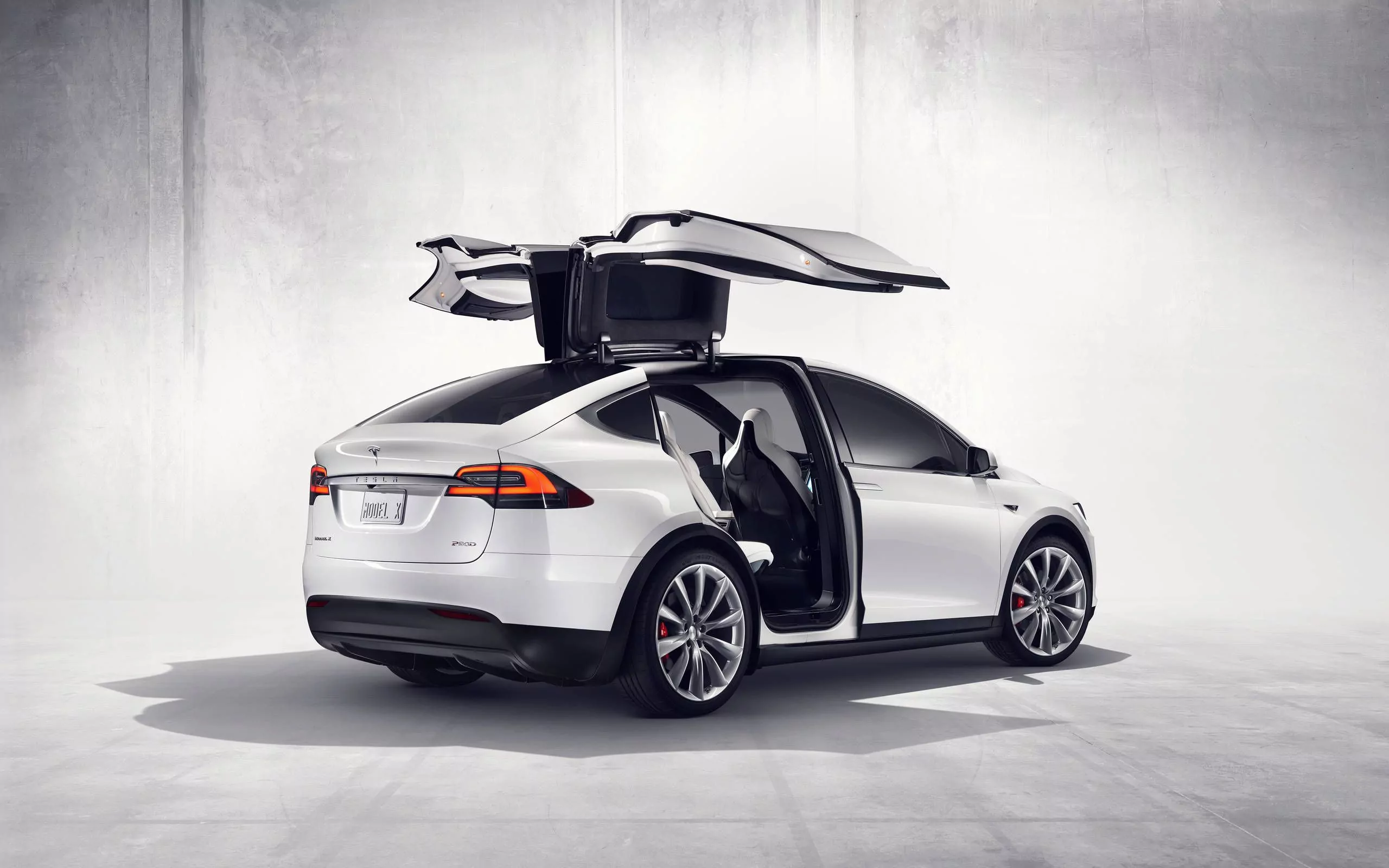tesla-model-s-model-x-ngung-san-xuat-techtimes-10.jpg