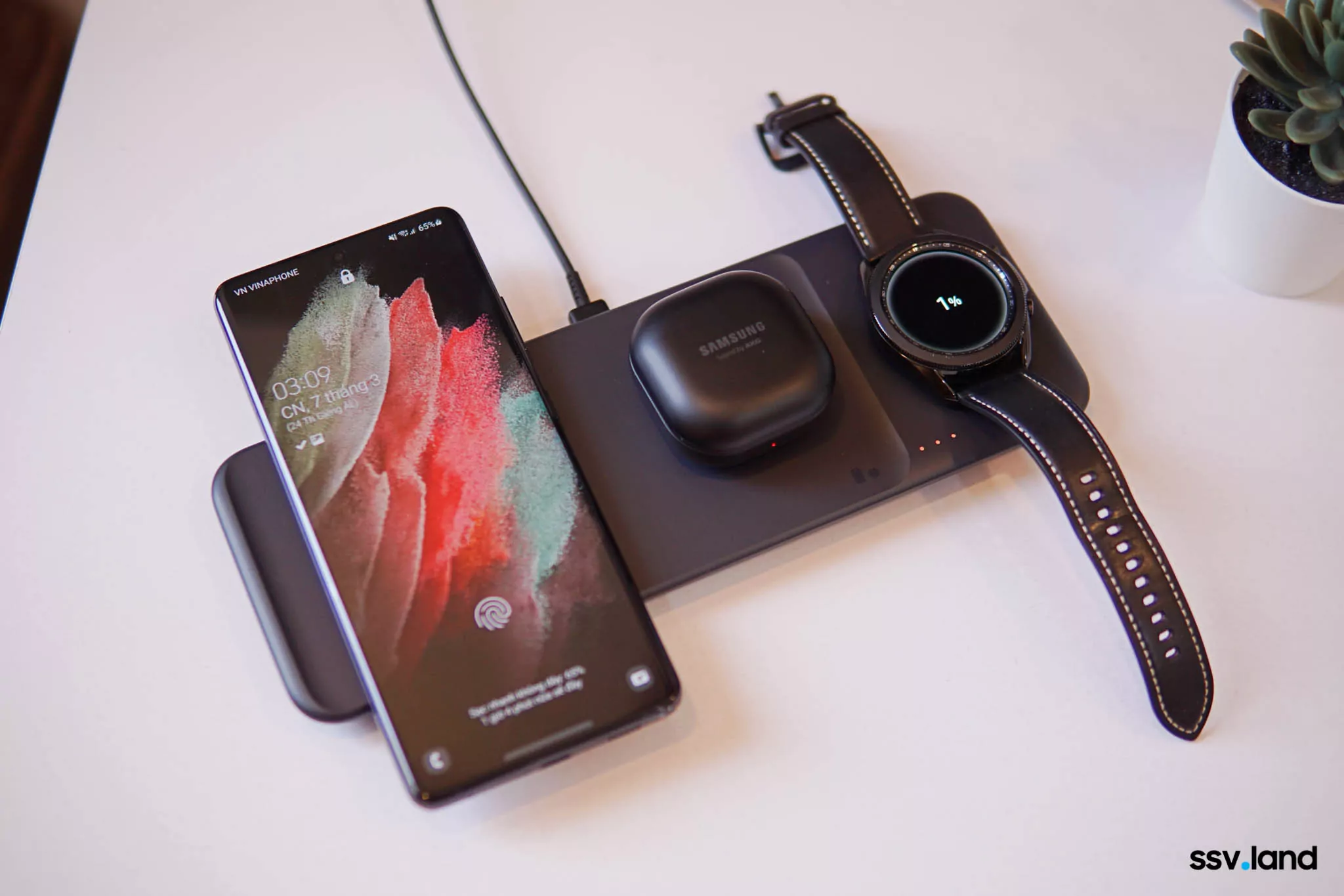 Wireless-Charger-Trio-ssv.land-9.jpg