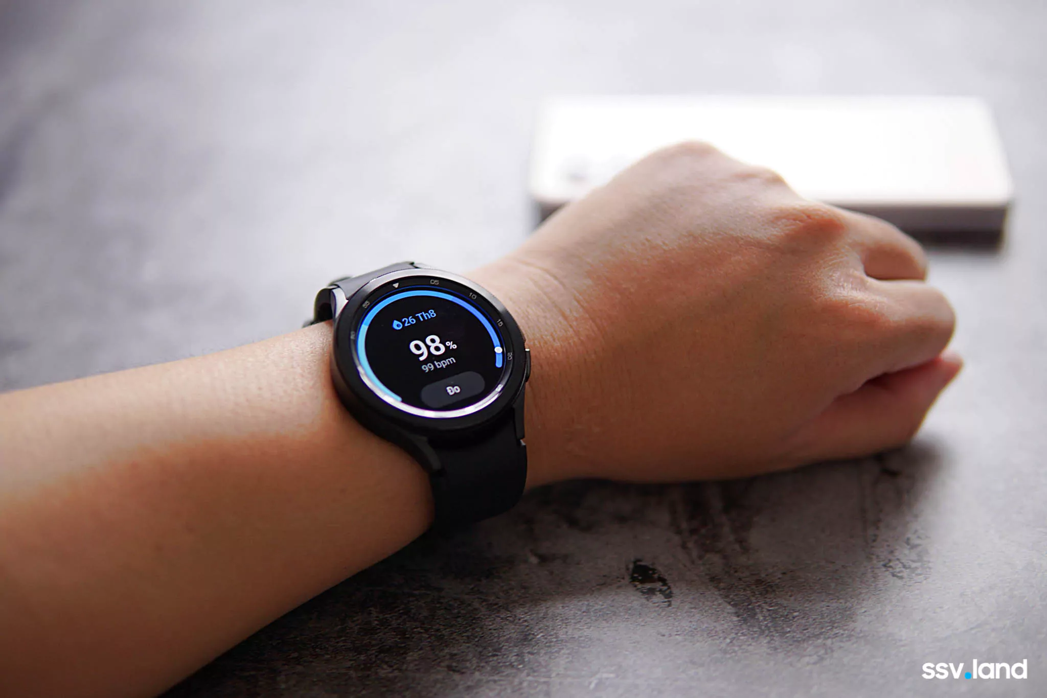 Mo-hop-Galaxy-Watch4-Classic-samsungvn.com-30.jpg
