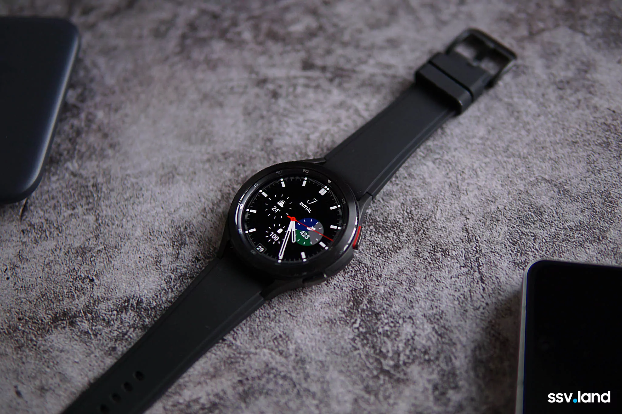 Mo-hop-Galaxy-Watch4-Classic-samsungvn.com-8.jpg