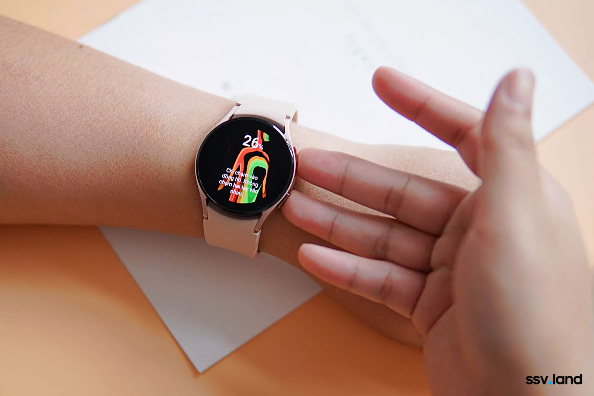 Mo-hop-Galaxy-Watch4-samsungvn.com-22.jpg