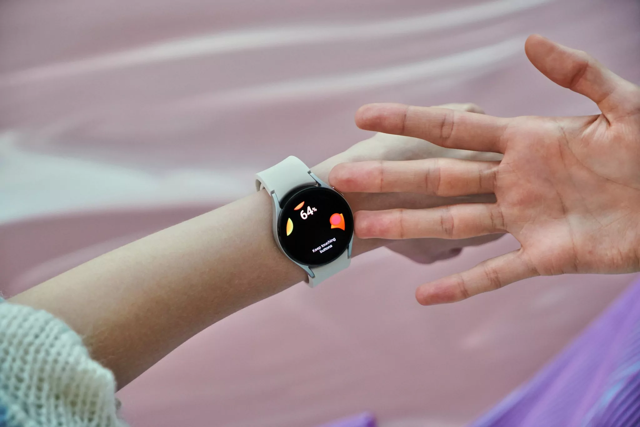 Trentay-GalaxyWatch4-series-global-samsungvn.com-18.jpg