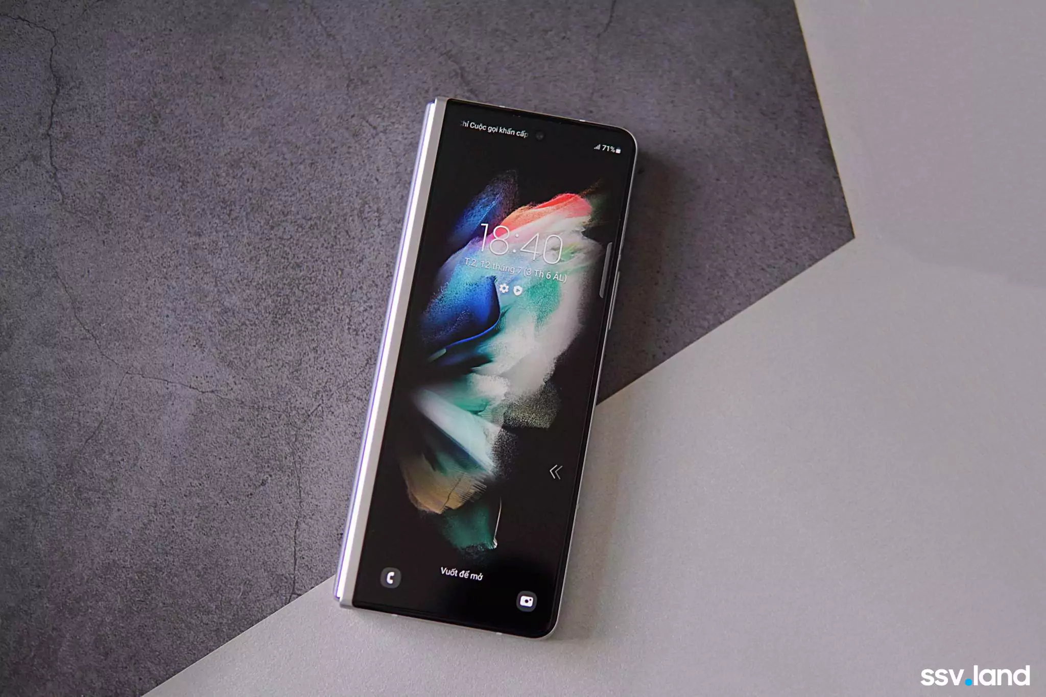 Unbox-Galaxy-Z-Fold3-samsungvn.com-13.jpg
