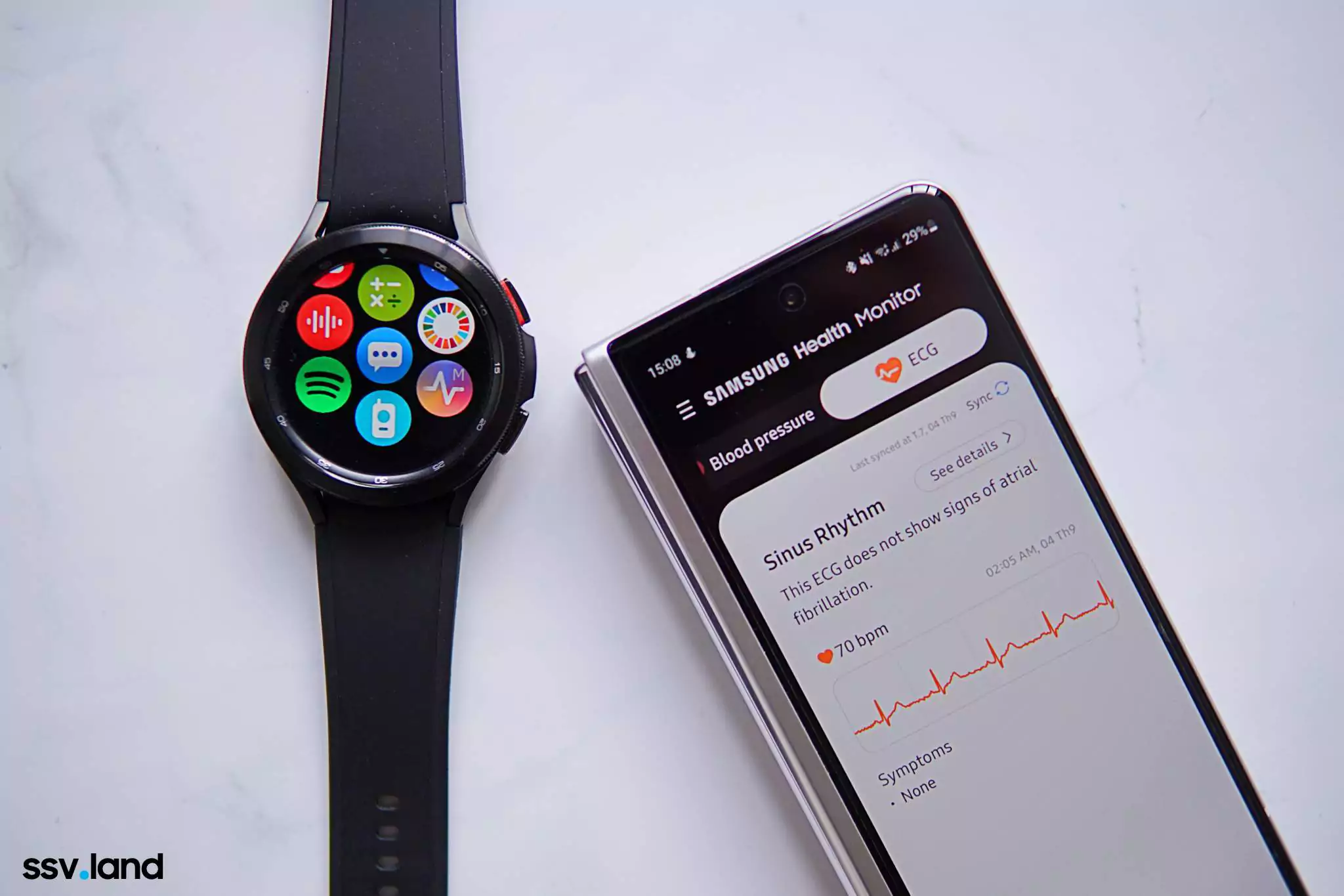 Watch4-ECG-samsungvn.com-2.jpg
