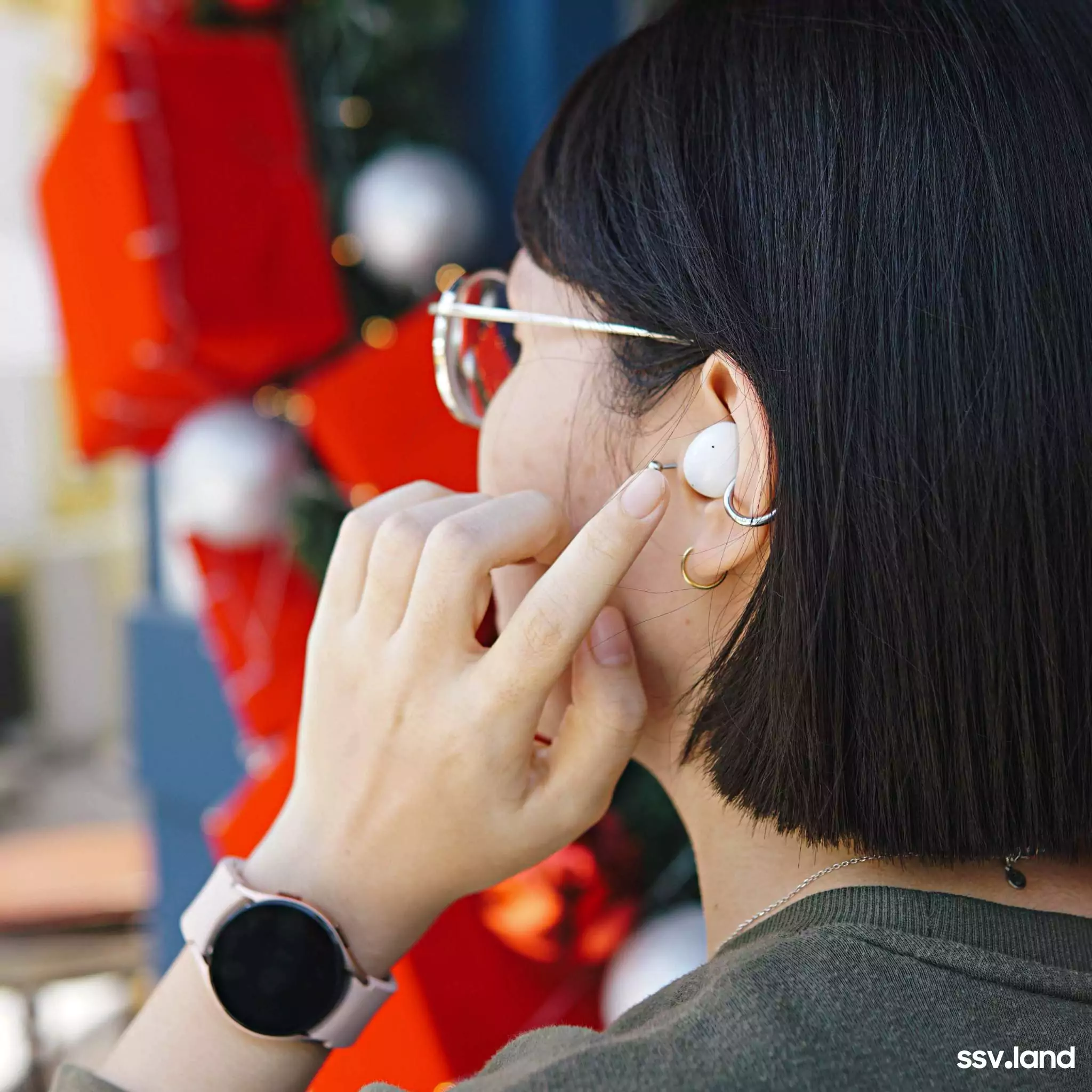 Galaxy-Buds2-Watch4-TabS7FE-Festive-10.jpg