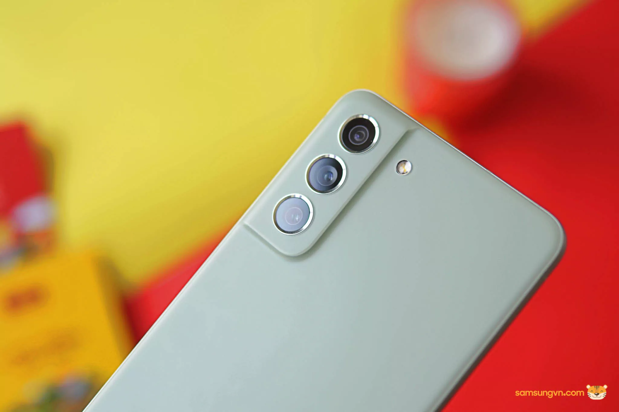 Galaxy-S21-FE-Tet2022-samsungvn.com-5.jpg