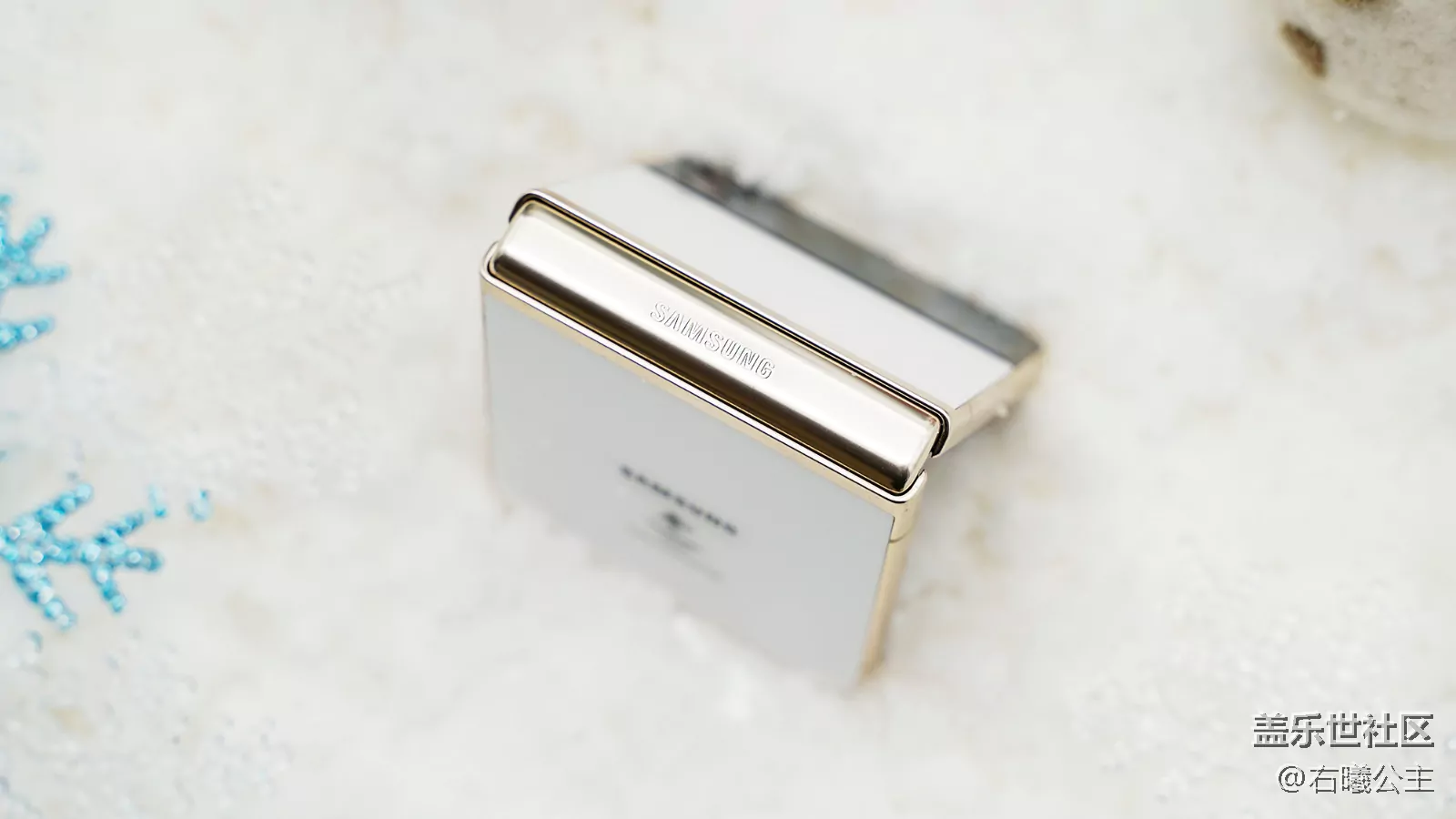 Galaxy-Z-Flip3-Olympic-2022-Edition-samsungvn.com-4.jpg