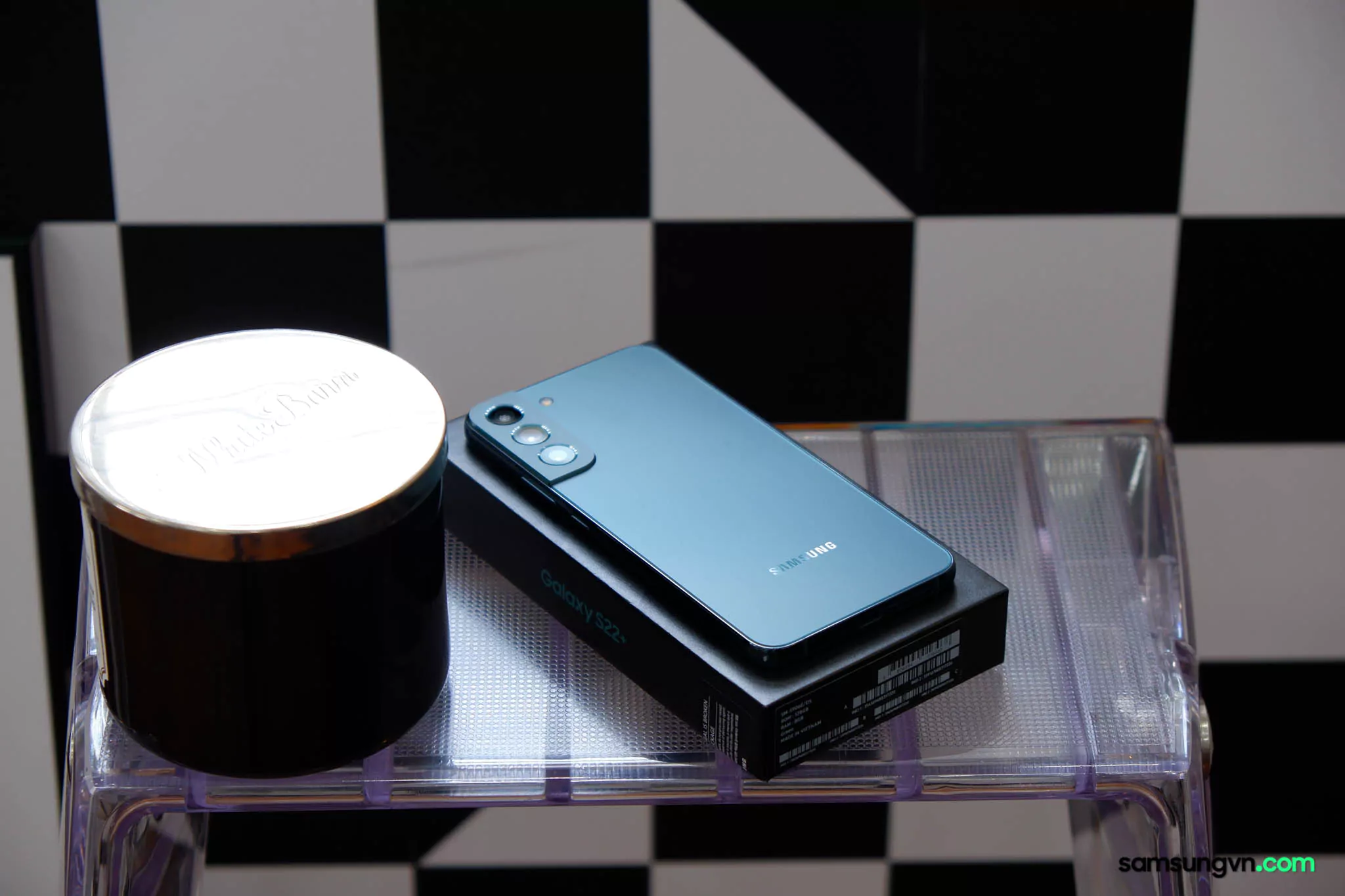 Unbox-Galaxy-S22-Plus-samsungvn.com-11.jpg