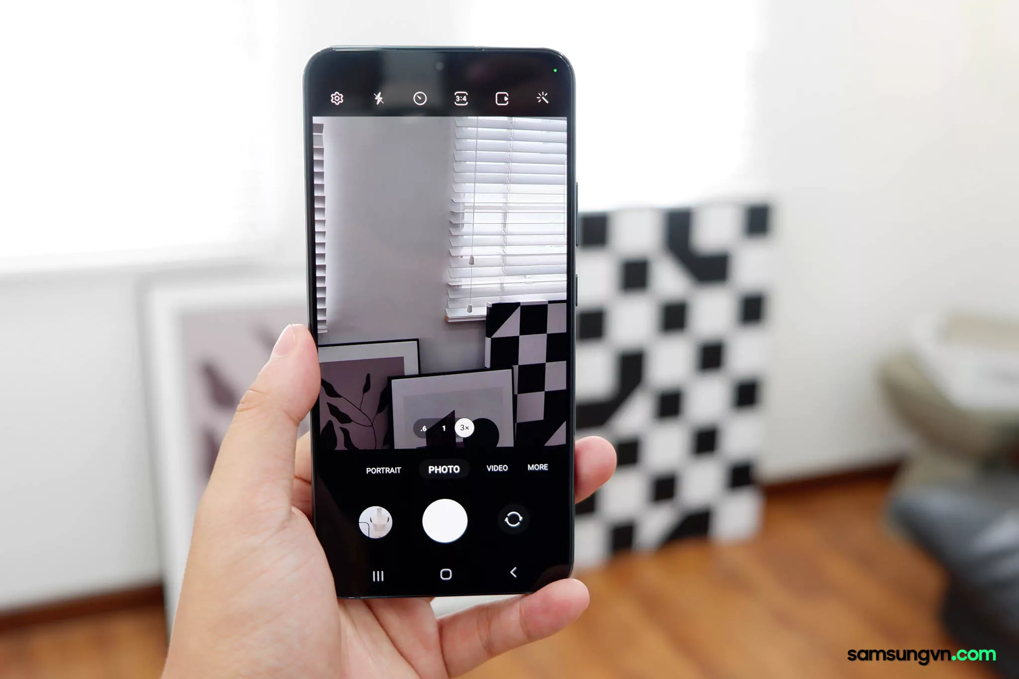 Unbox-Galaxy-S22-Plus-samsungvn.com-17.jpg