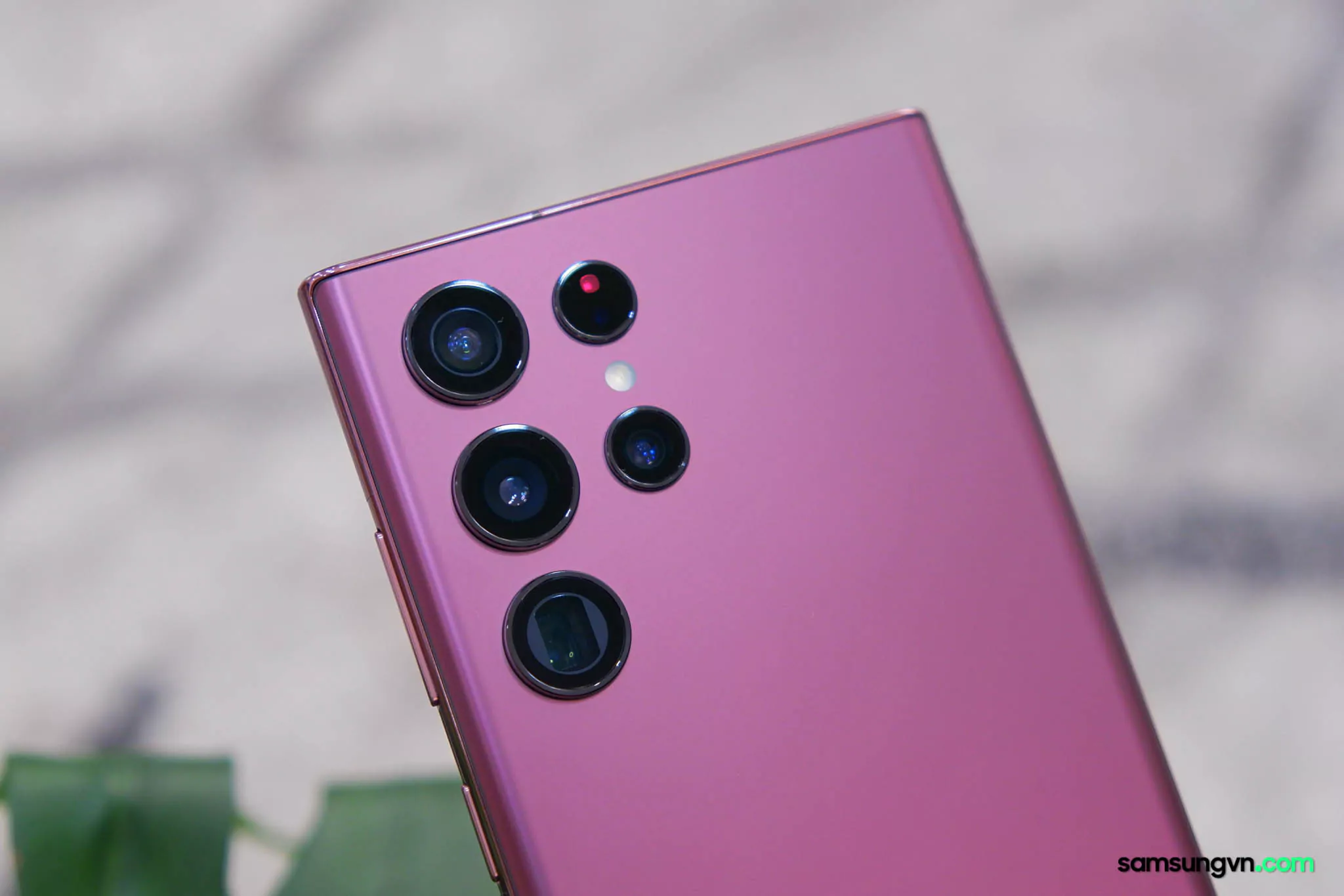 Unbox-Galaxy-S22-Ultra-samsungvn.com-13.jpg