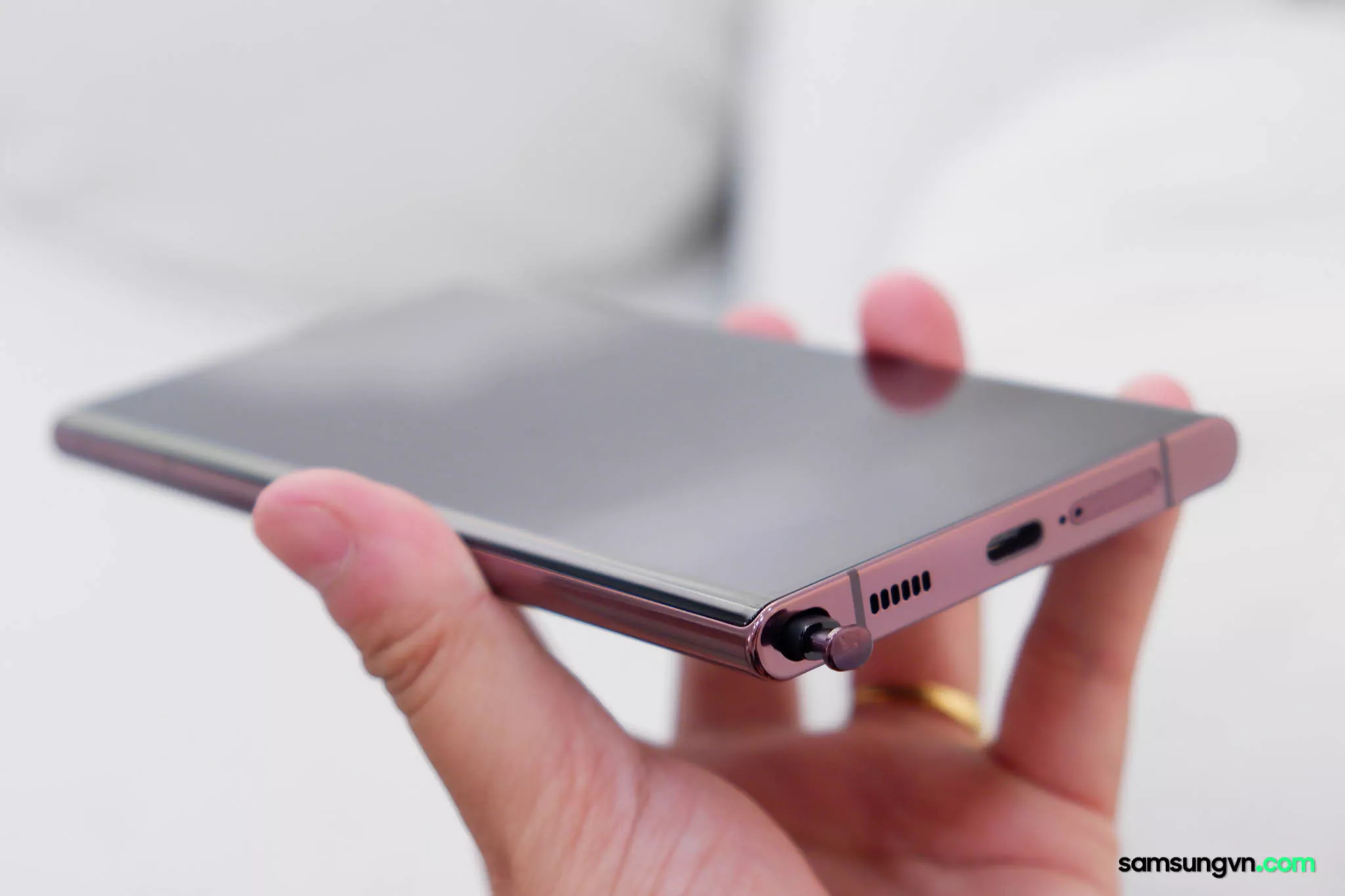 Unbox-Galaxy-S22-Ultra-samsungvn.com-14.jpg