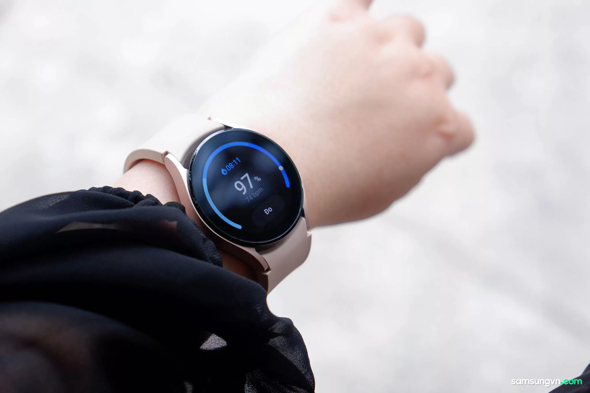 Galaxy-Watch4-Buds-and-Galaxy-S22-samsungvn.com-8.jpg
