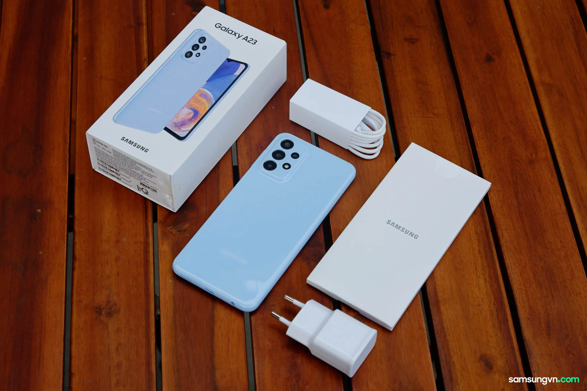 Mo-hop-Galaxy-A23-samsungvn.com-1.jpg