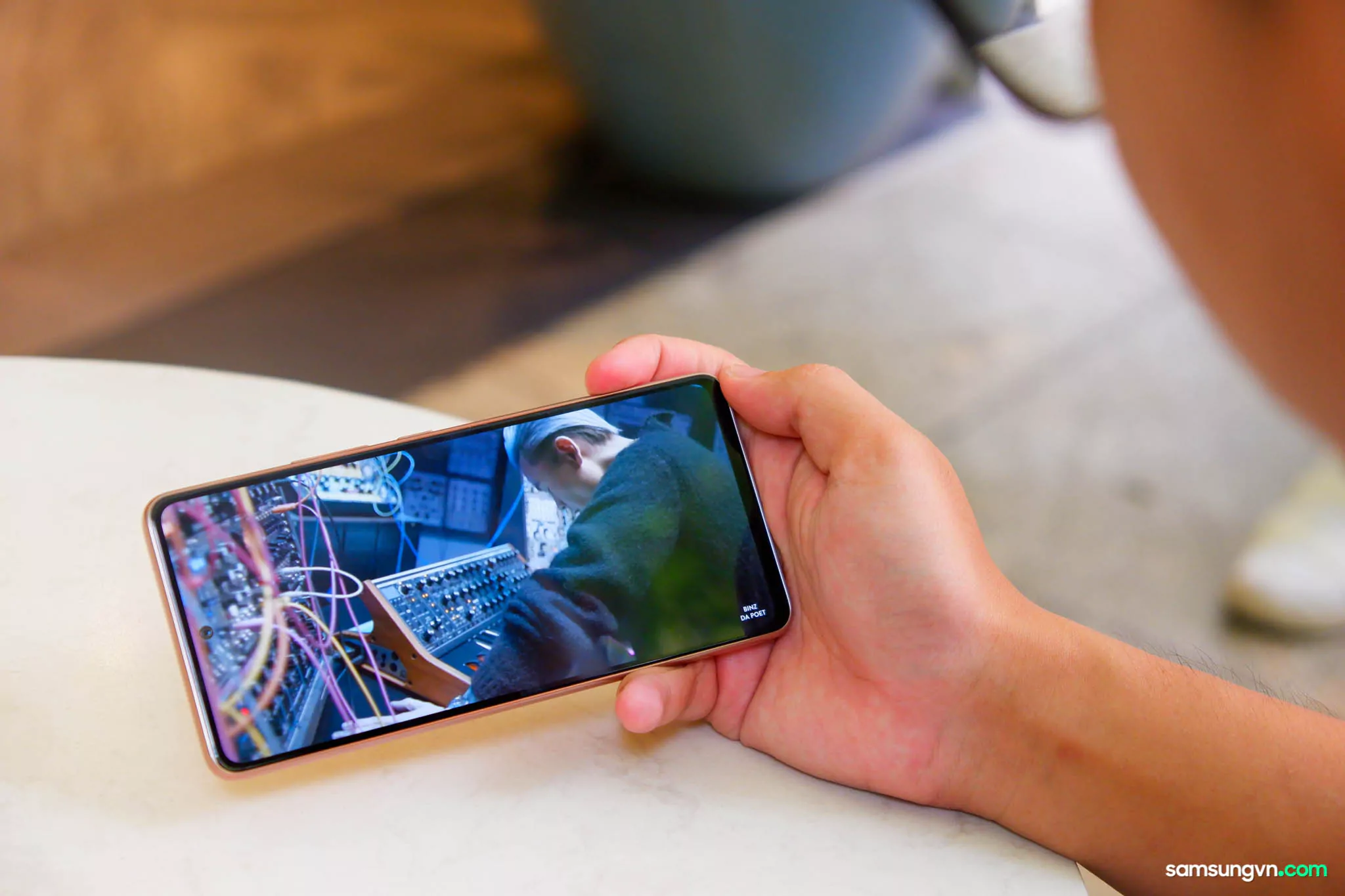 Unbox-Galaxy-A53-5G-samsungvn.com-12.jpg