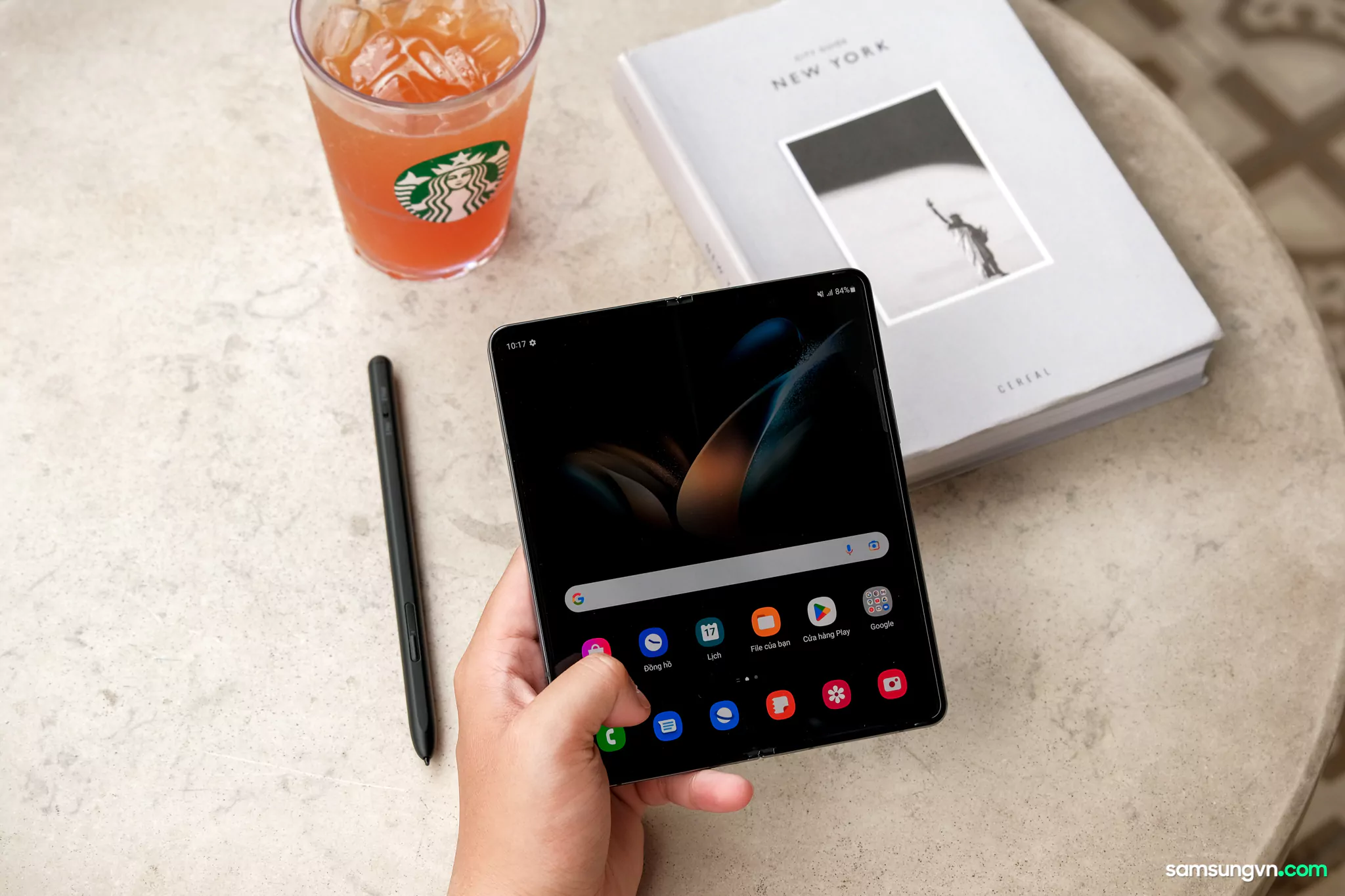 Unboxing-Galaxy-Z-Fold4-samsungvn.com-13.jpg