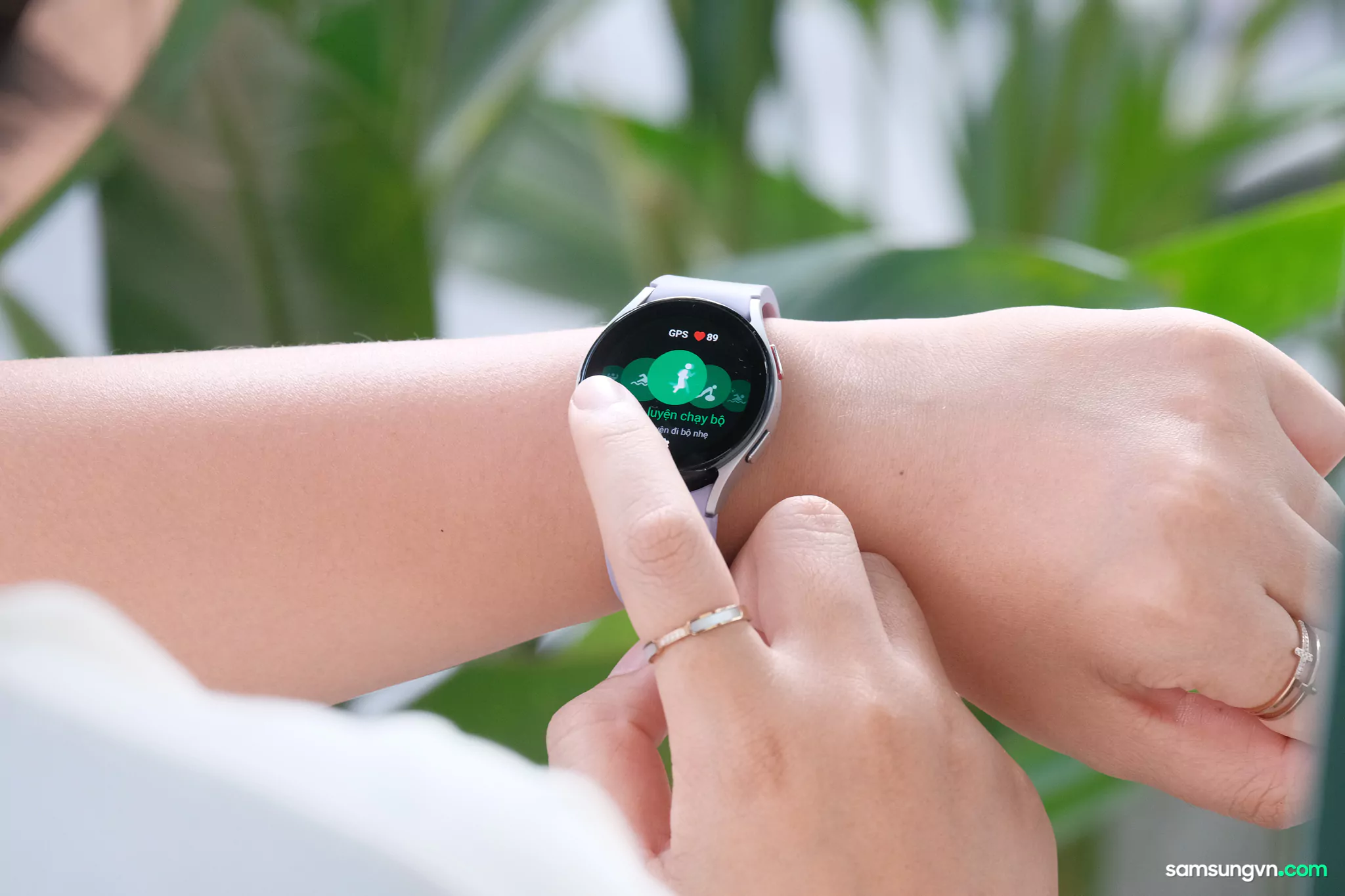 Cham-soc-suc-khoe-cung-Galaxy-Watch5-samsungvn.com-7.jpg