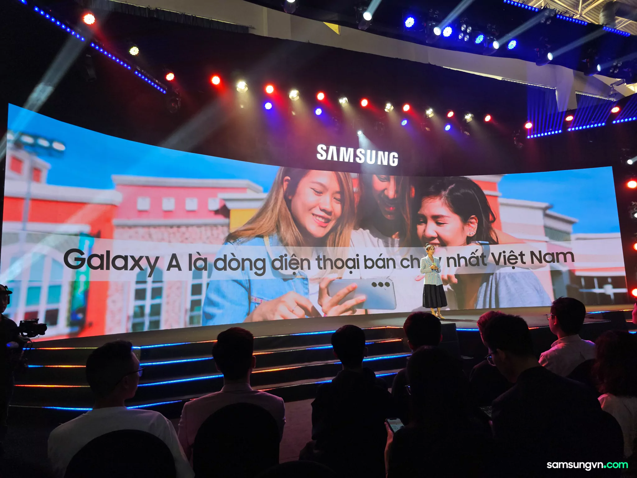 Su-kien-ra-mat-Galaxy-A54-A34-Vietnam-samsungvn.com-1.jpg