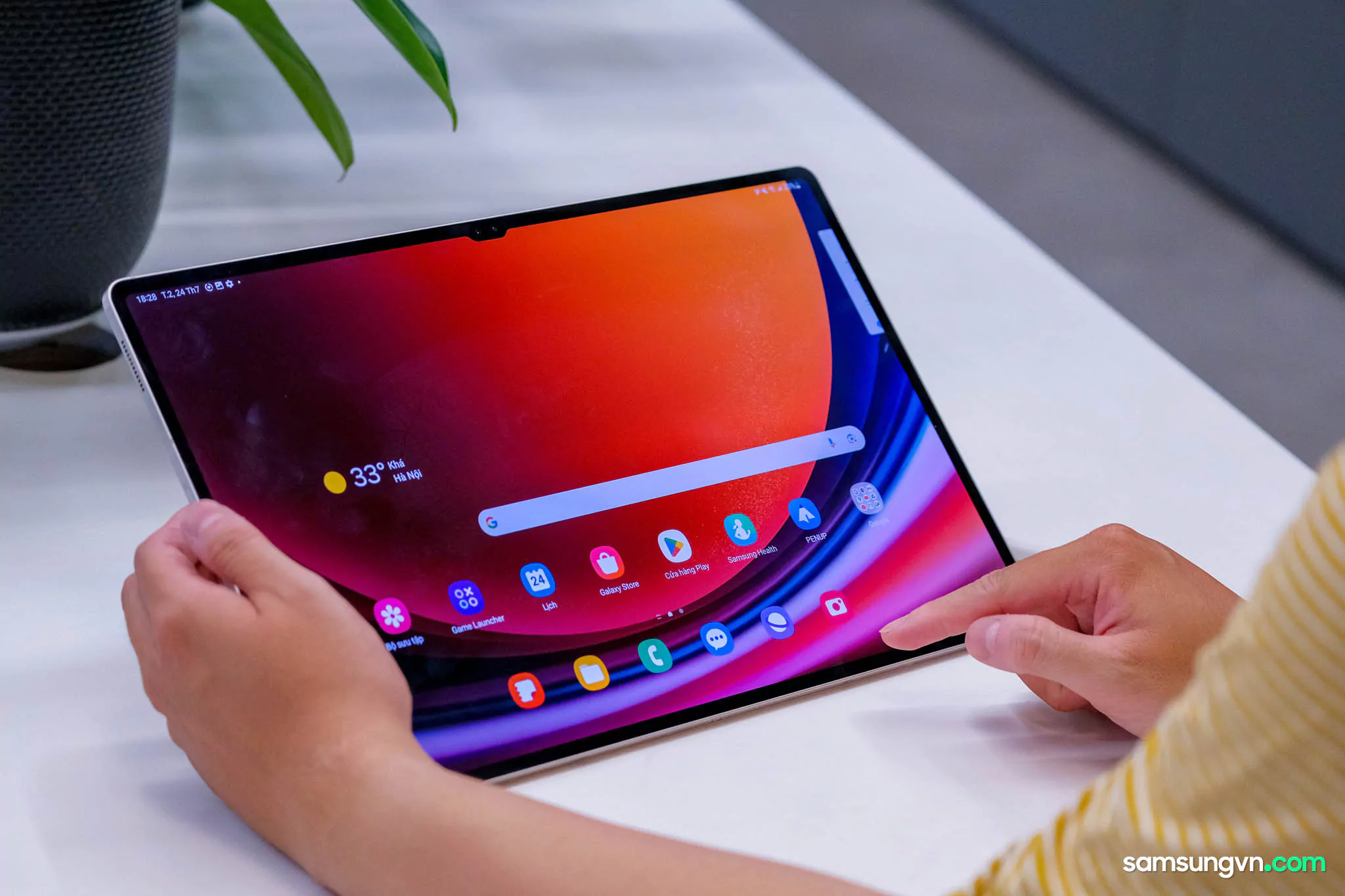 Tren-tay-Galaxy-Tab-S9-Series-samsungvn.com-10.jpg