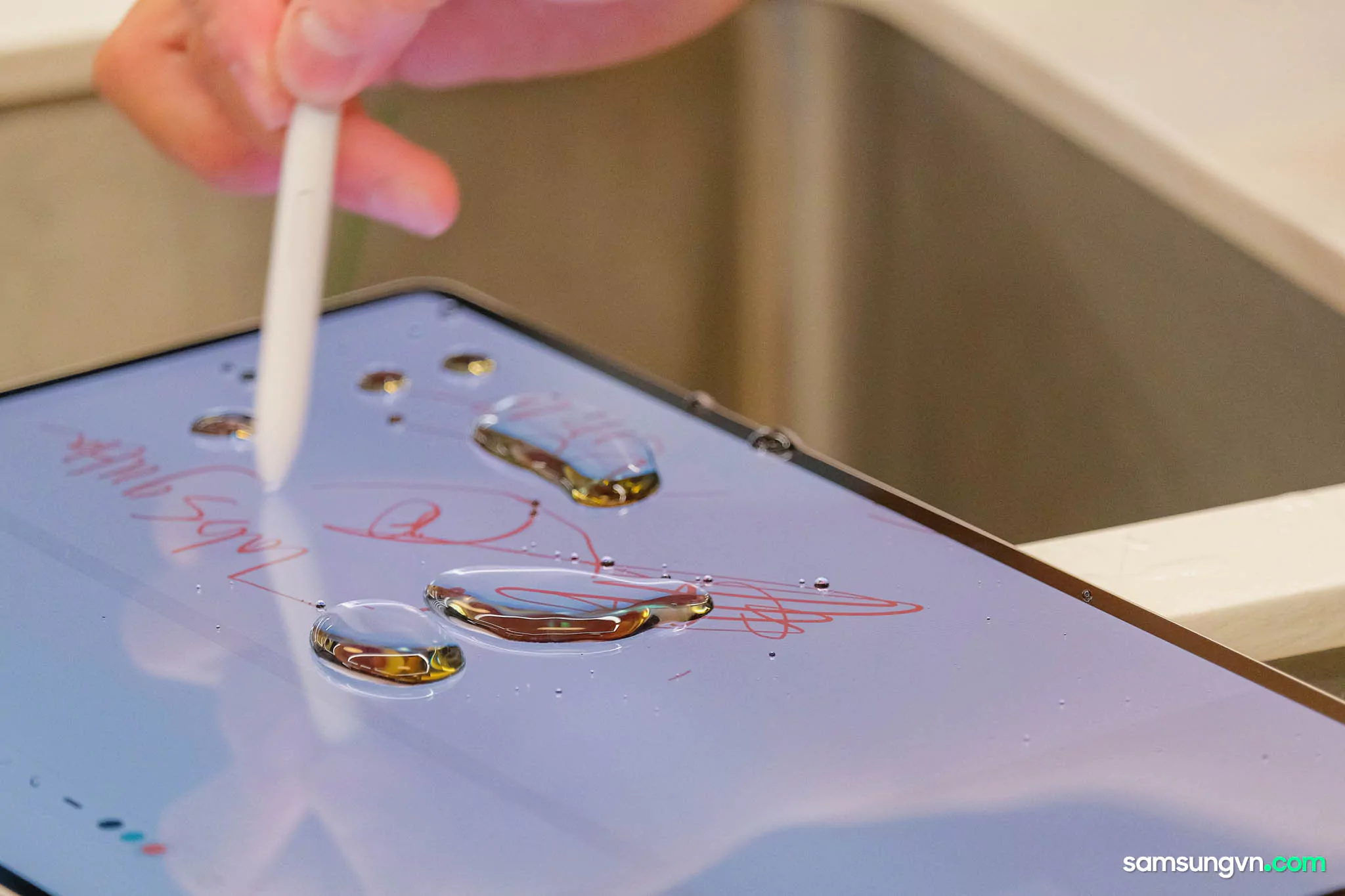 Tren-tay-Galaxy-Tab-S9-Series-samsungvn.com-7.jpg