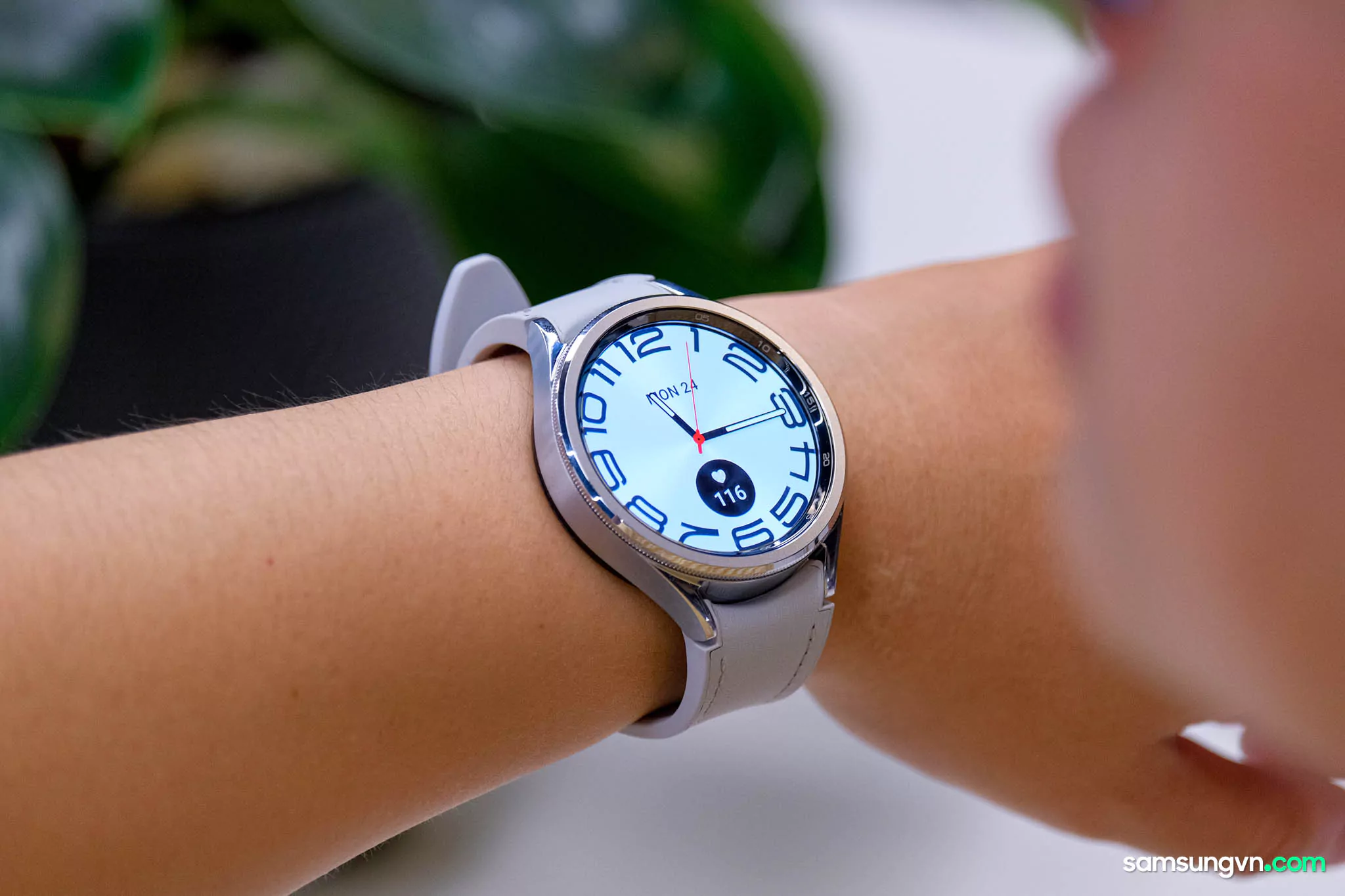 Tren-tay-Galaxy-Watch6-Series-samsungvn.com-15.jpg