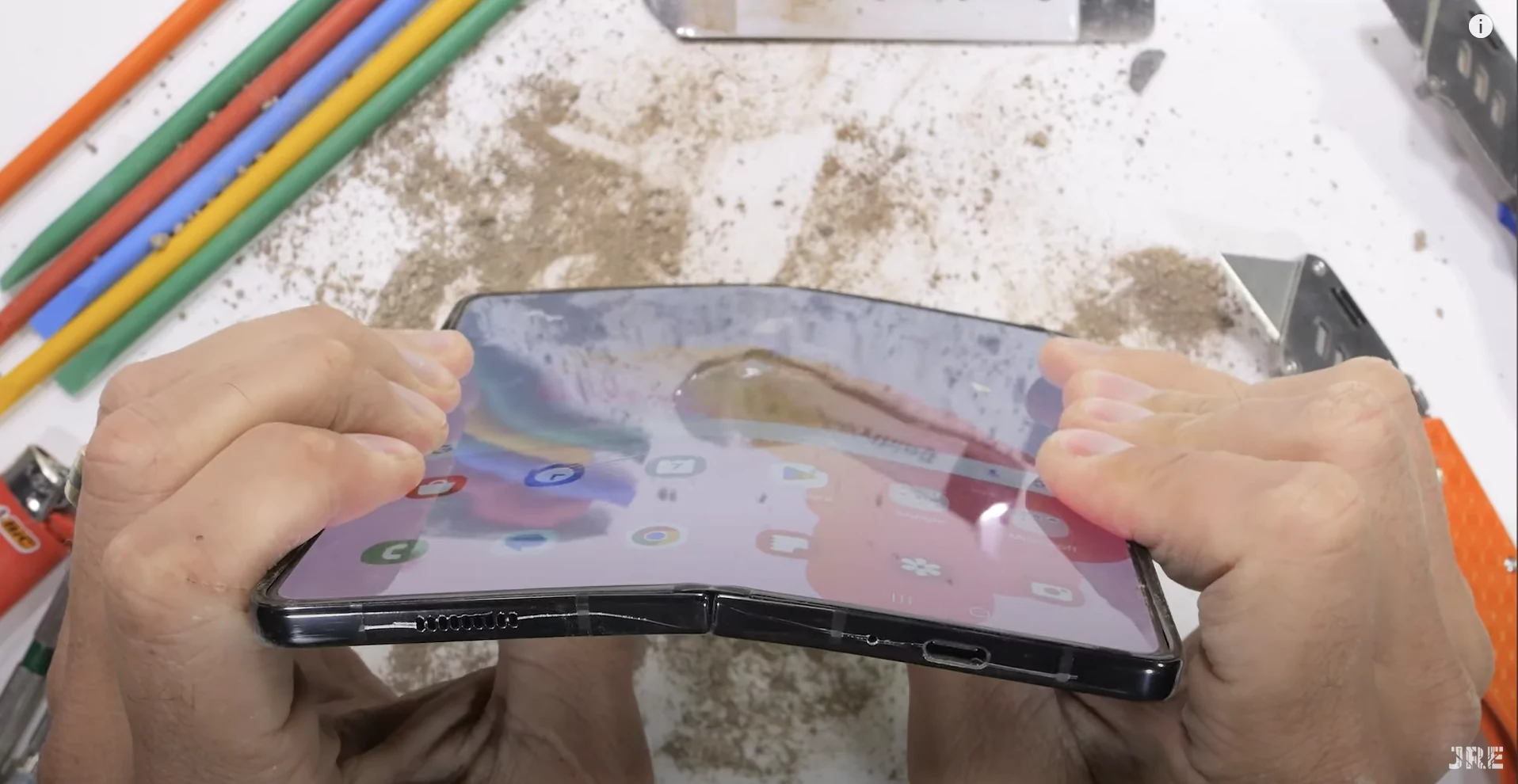 Kiem-tra-do-ben-Galaxy-Z-Fold5-samsungvn.com-3.png
