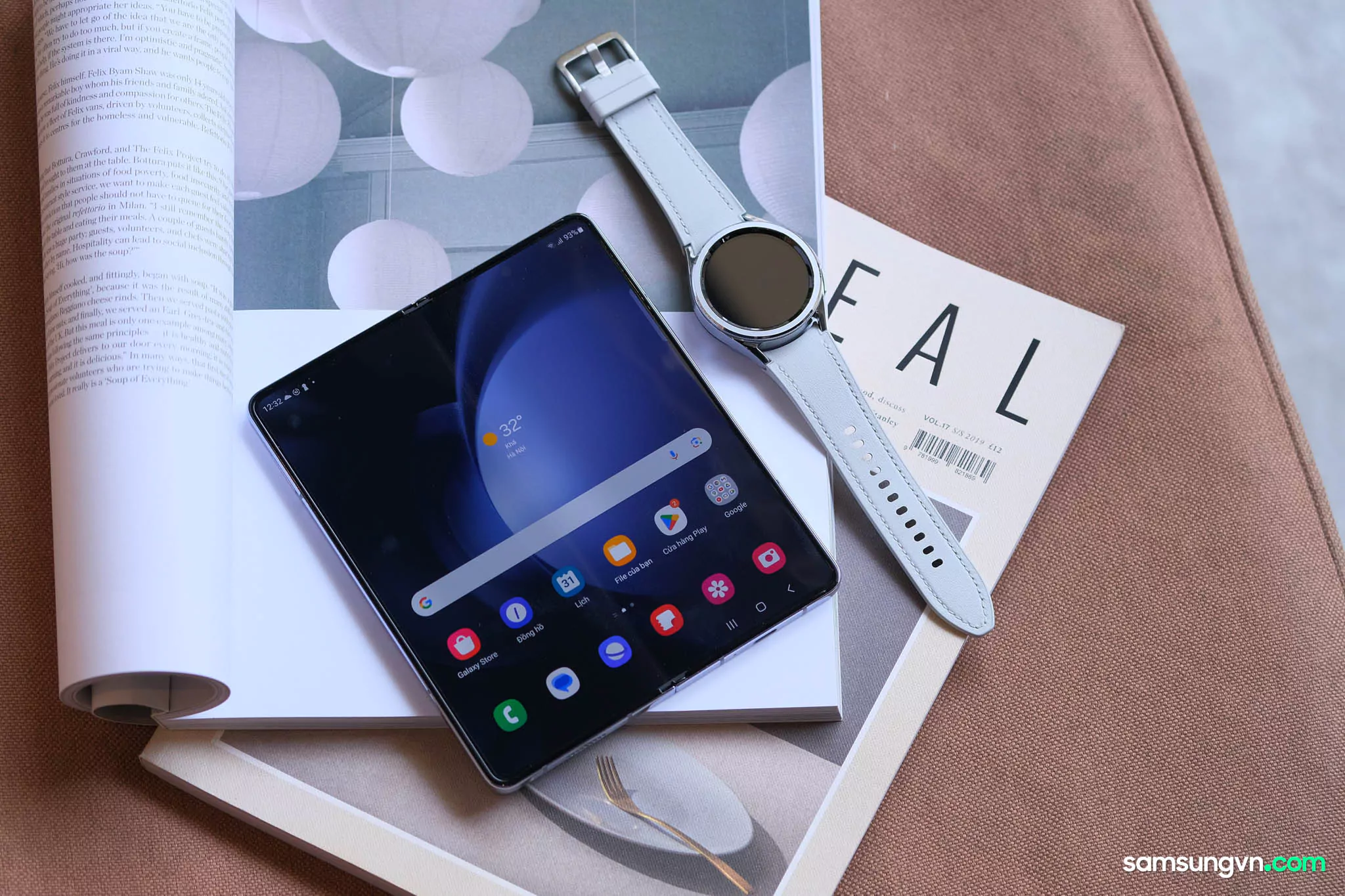Mo-hop-Galaxy-Tab-S9-Ultra-samsungvn.com-4.jpg