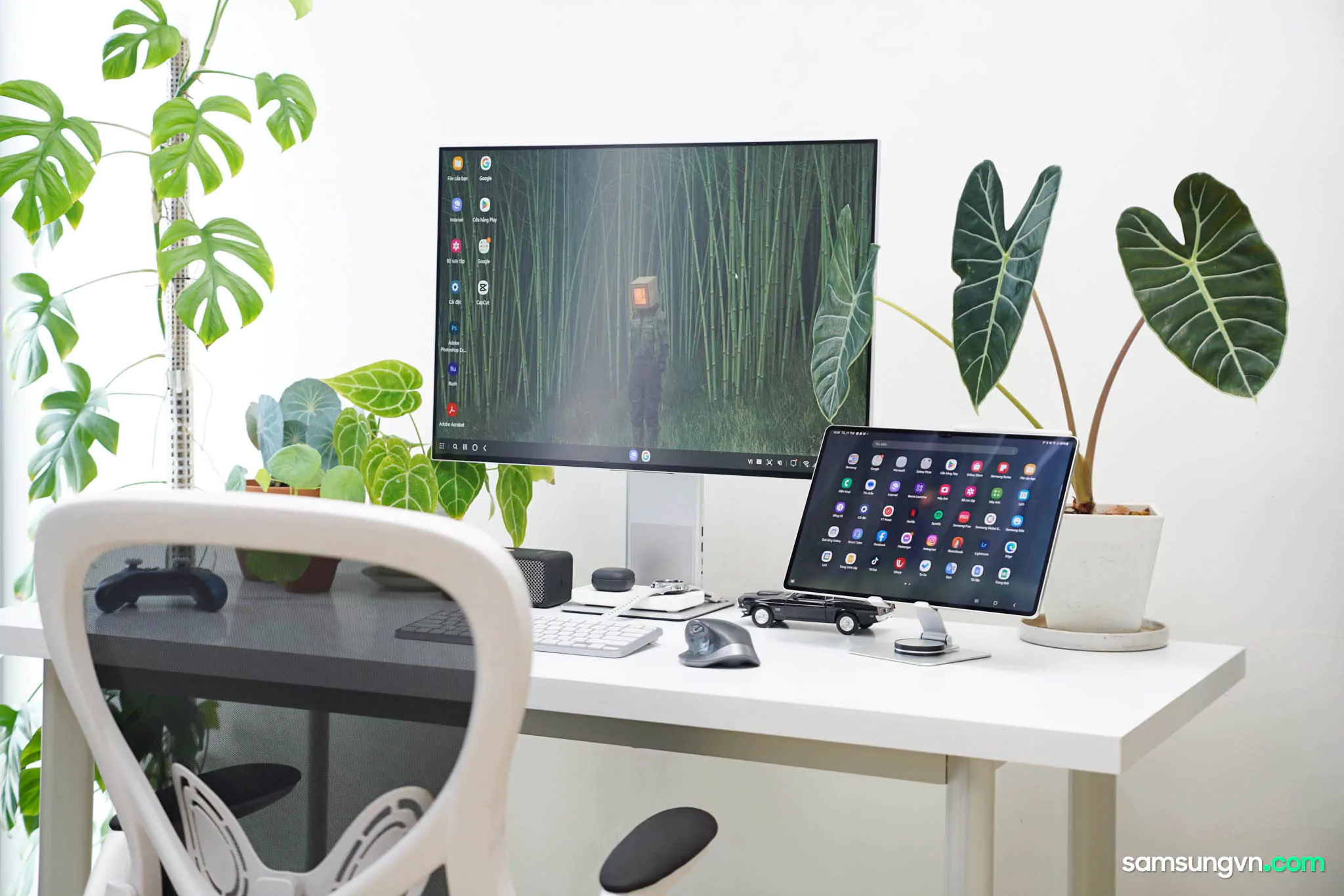 Workspace-with-Galaxy-Tab-S9-Ultra-samsungvn.com-2.jpg