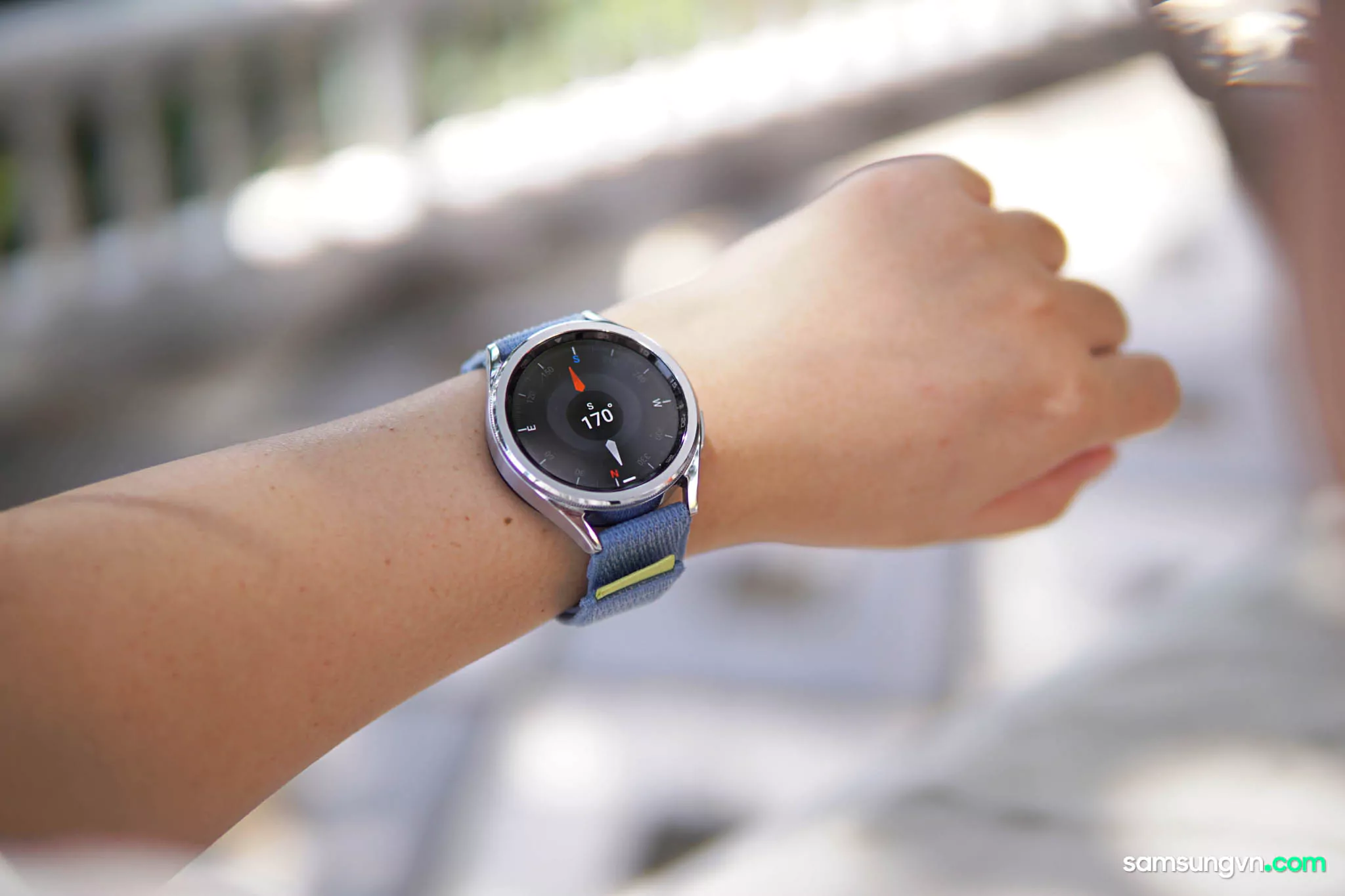 Bi-kip-du-lich-huu-ich-cung-Galaxy-Watch6-Classic-samsungvn.com-2.jpg