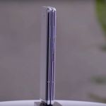 Cạnh bên của sản phẩm là nơi chứa các nút chức năng, khe sim cũng như nút nguồn đồng thời là Cảm biến Vân Tay 1 chạm