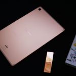 Galaxy S5e sở hữu mặt lưng bằng kim loại thay vì những chiếc tablet mặt kính như các thế hệ trước đây