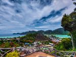 Vào năm 2014, Koh Phi Phi là một trong những địa điểm chịu ảnh hưởng trực tiếp của Sóng thần nặng nề. Nhưng bây giờ thì nó được cải tạo lại một cách rất tuyệt vời!