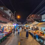Đặc sản của Thái là chợ cuối đêm cuối tuần ... và đừng quên ghé ngang để tha hồ trải nghiệm ẩm thực hay là mua quà lưu niệm nhen!