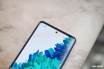 Camera trước Selfie 32MP cho khả năng selfie sắc nét!